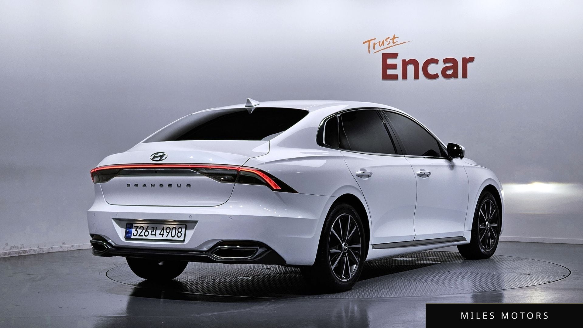 Hyundai Grandeur 2022 — миниатюра 2