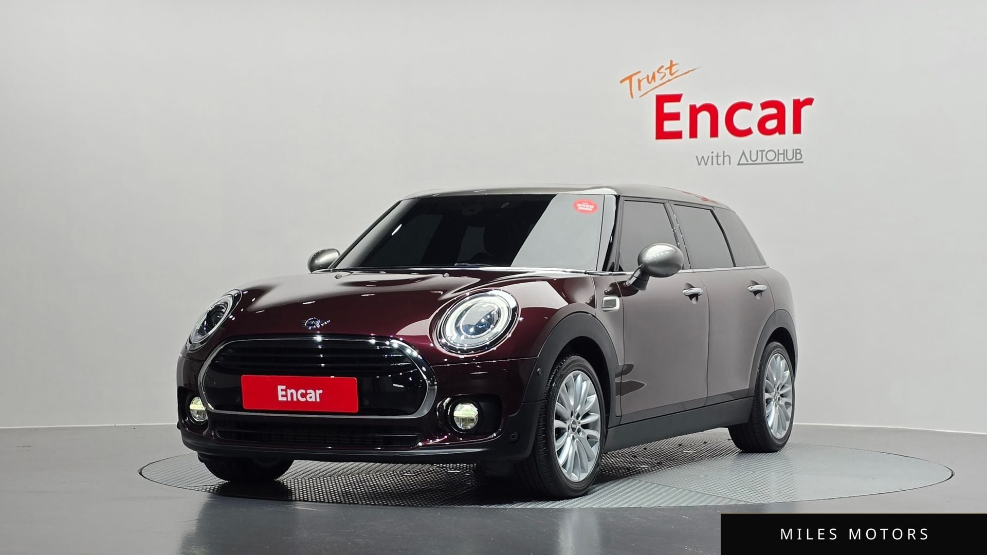 MINI Clubman 2018 — фото 1 из 12