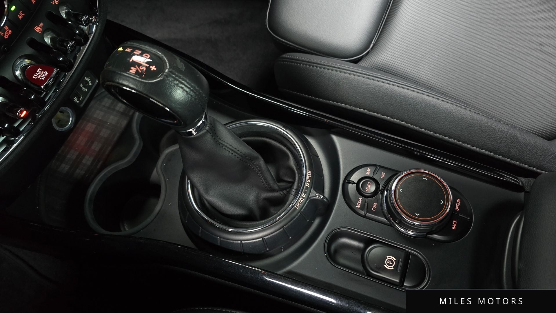 MINI Clubman 2018 — миниатюра 12