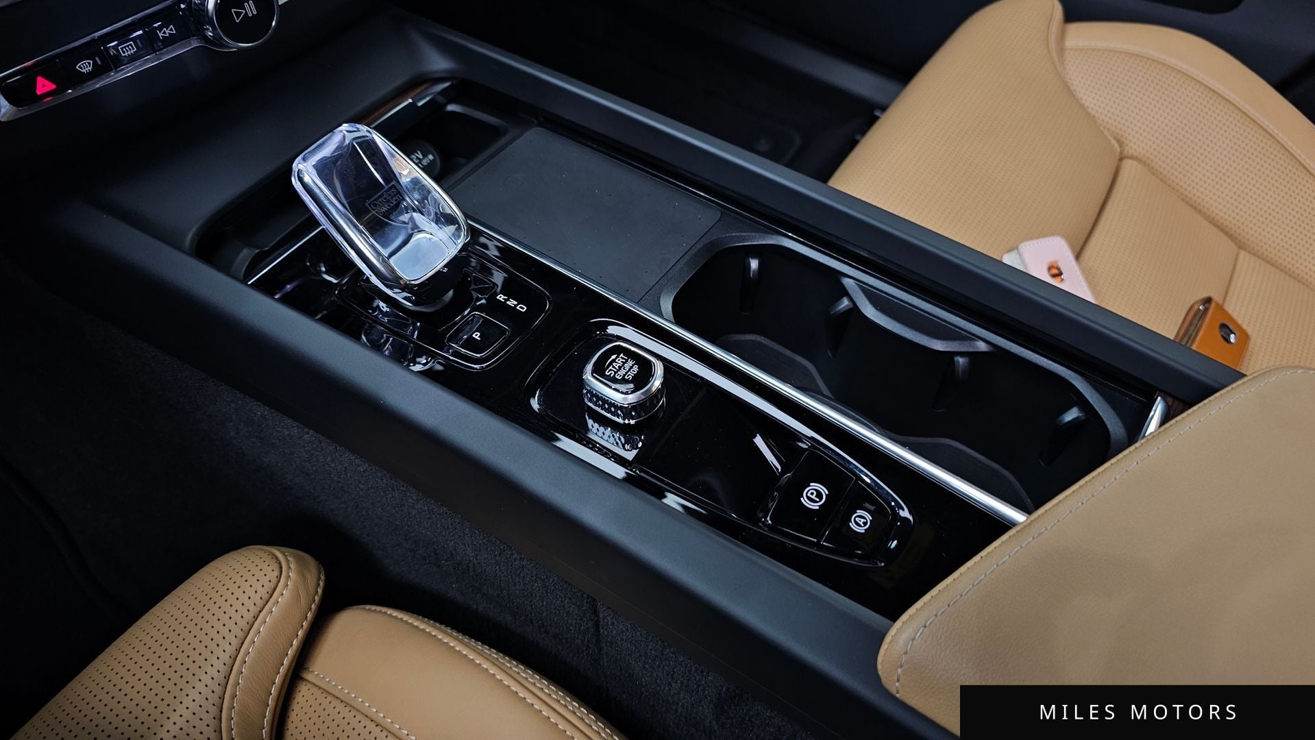 Volvo XC60 2024 — миниатюра 12
