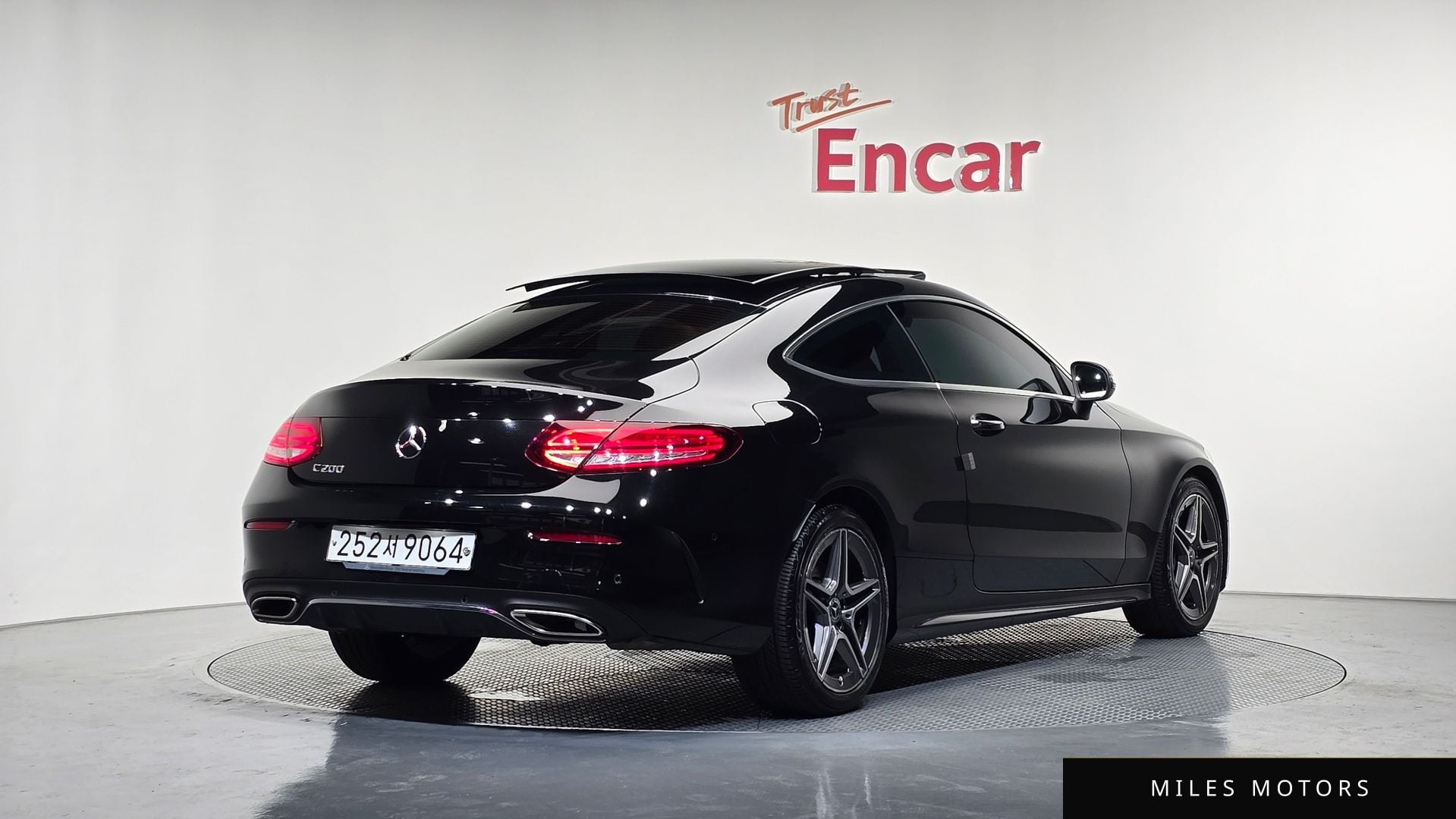 Mercedes-Benz C-Class W205 2020 — миниатюра 2