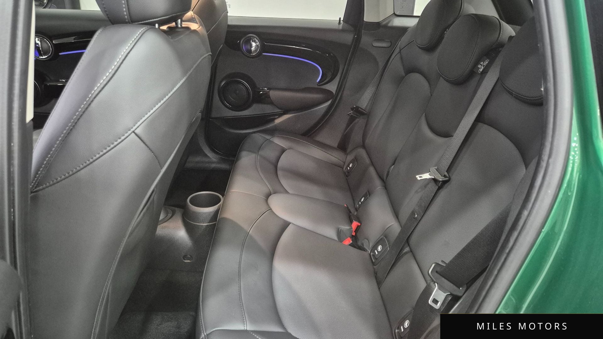 MINI Cooper 2022 — миниатюра 11