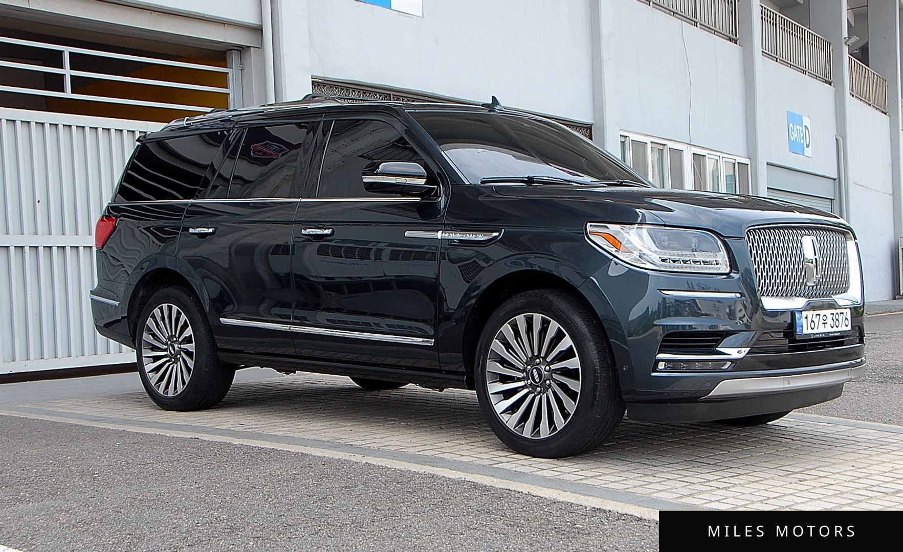 Lincoln Navigator 2021 — миниатюра 7