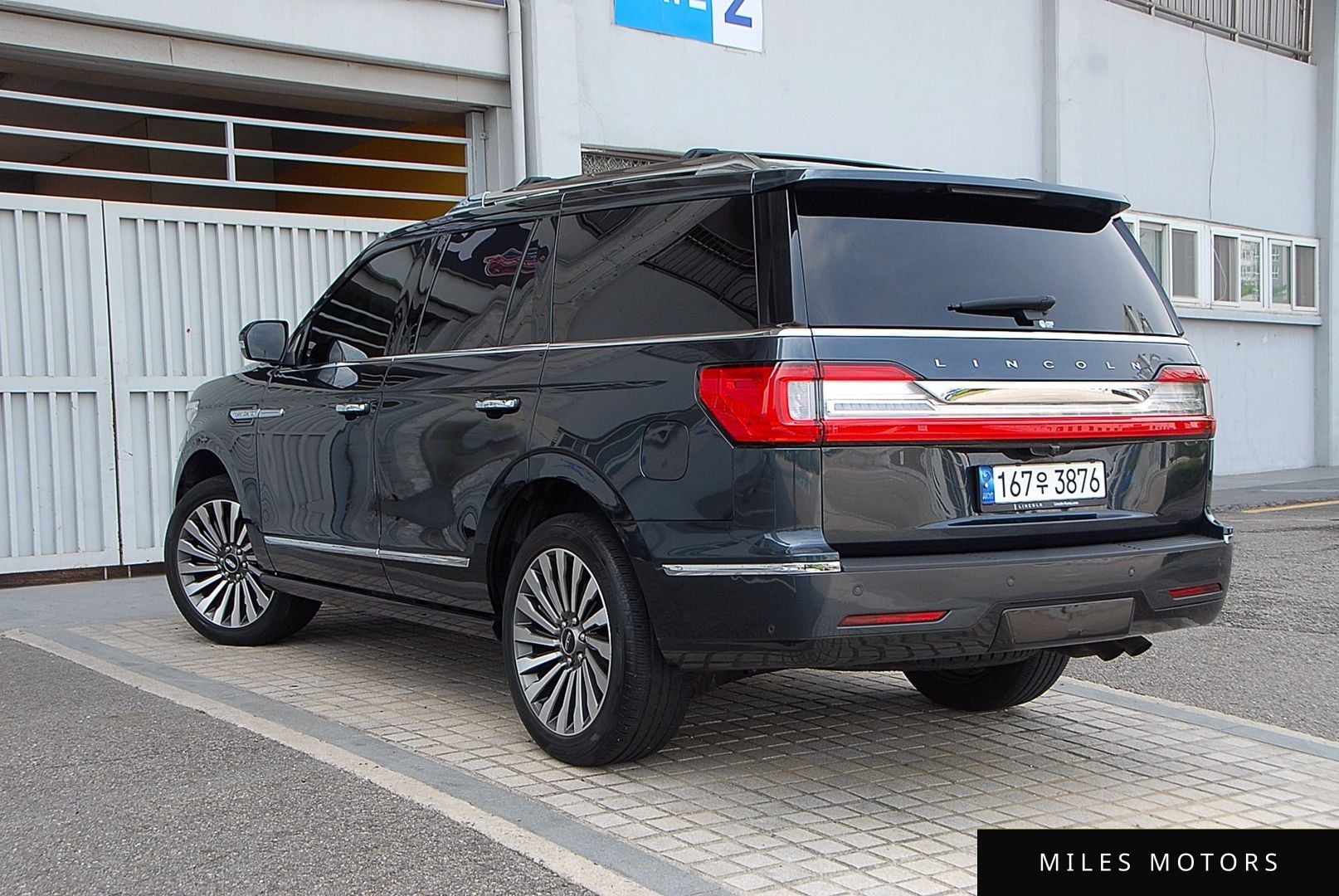 Lincoln Navigator 2021 — миниатюра 8