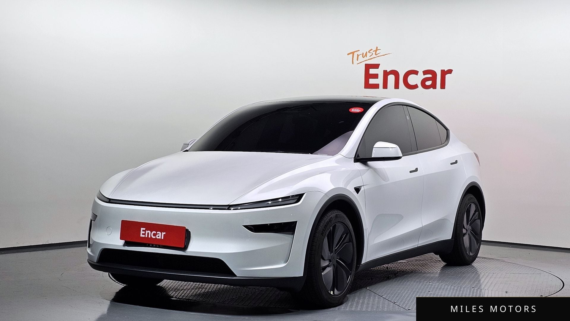 Tesla Model Y 2026 — фото 1 из 12