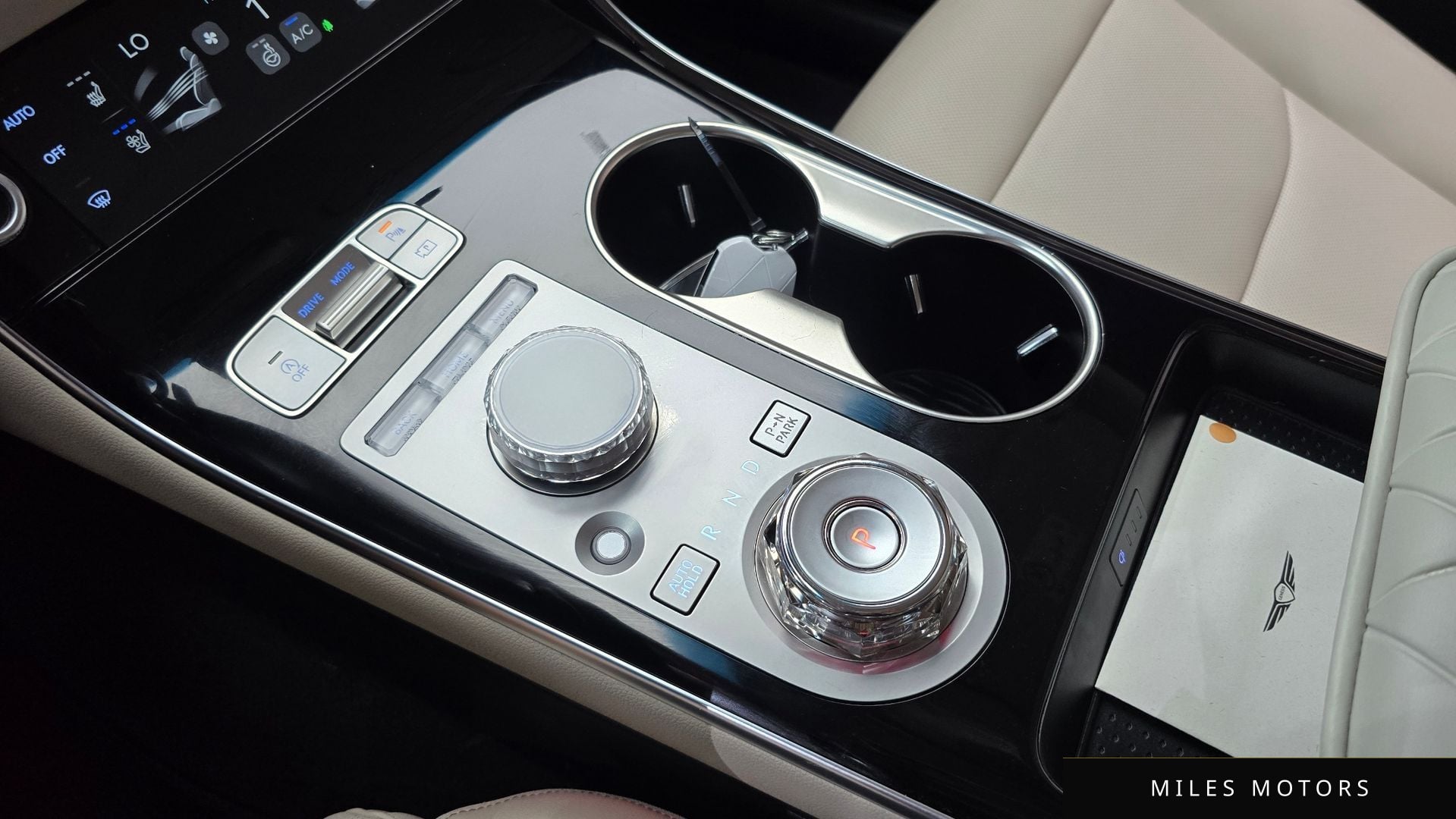 Genesis GV70 2025 — миниатюра 12
