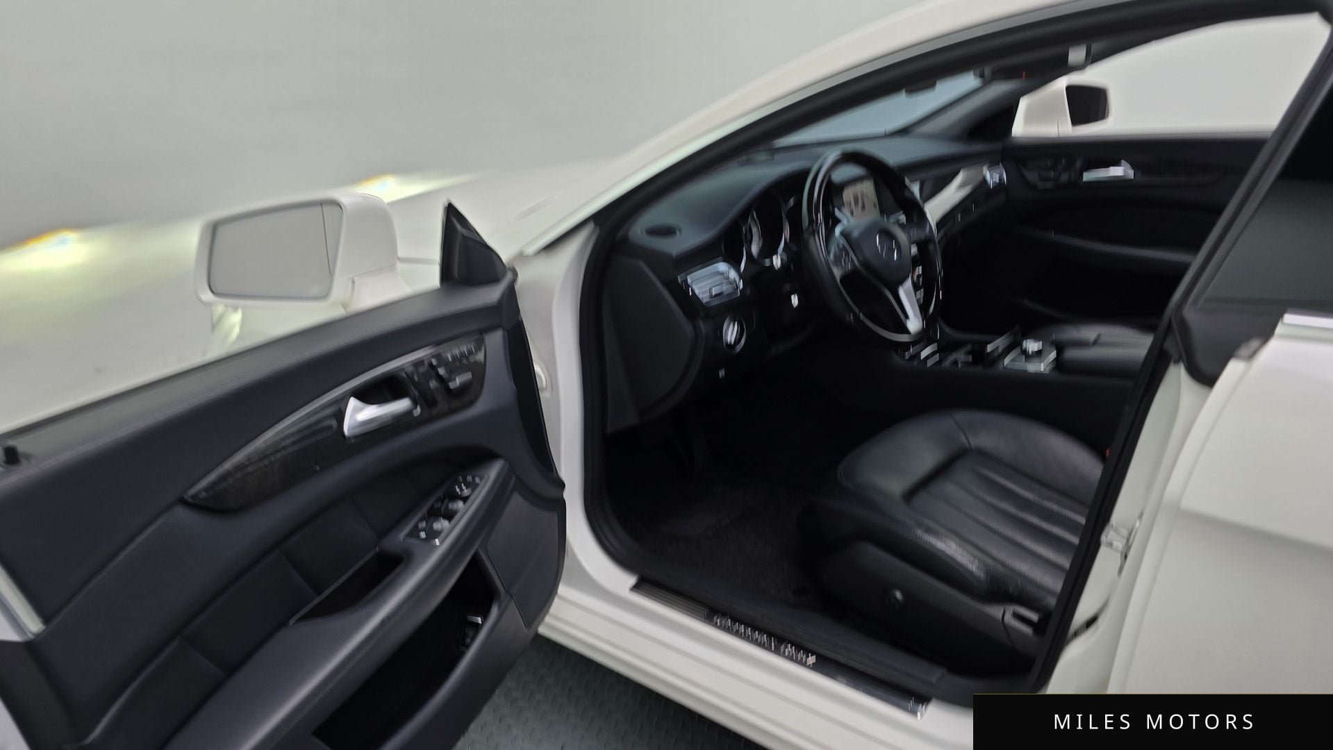 Mercedes-Benz CLS-Class W218 2013 — миниатюра 10
