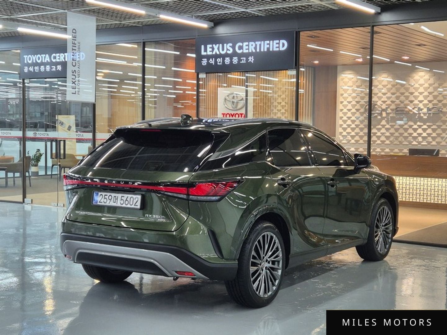 Лексус RX350h 2025 — миниатюра 2