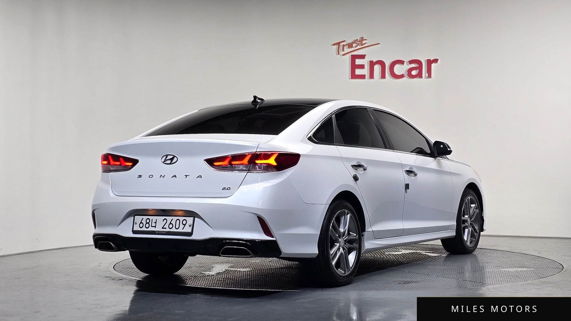 Hyundai Sonata 2019 — фото 1 из 12