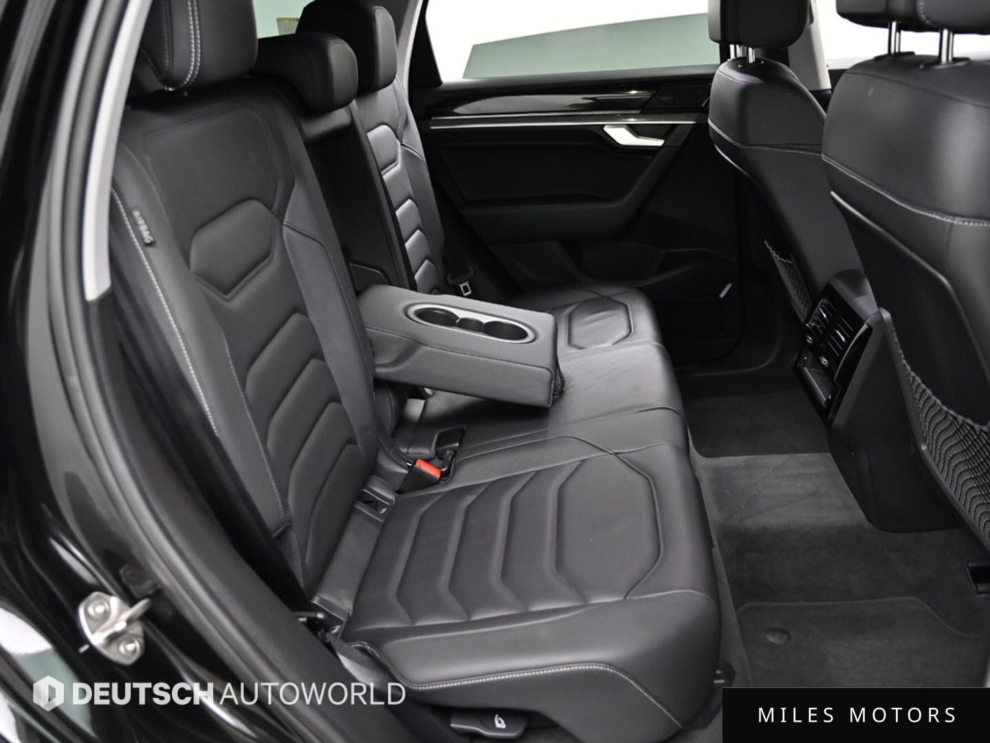 Volkswagen Touareg 2023 — миниатюра 12