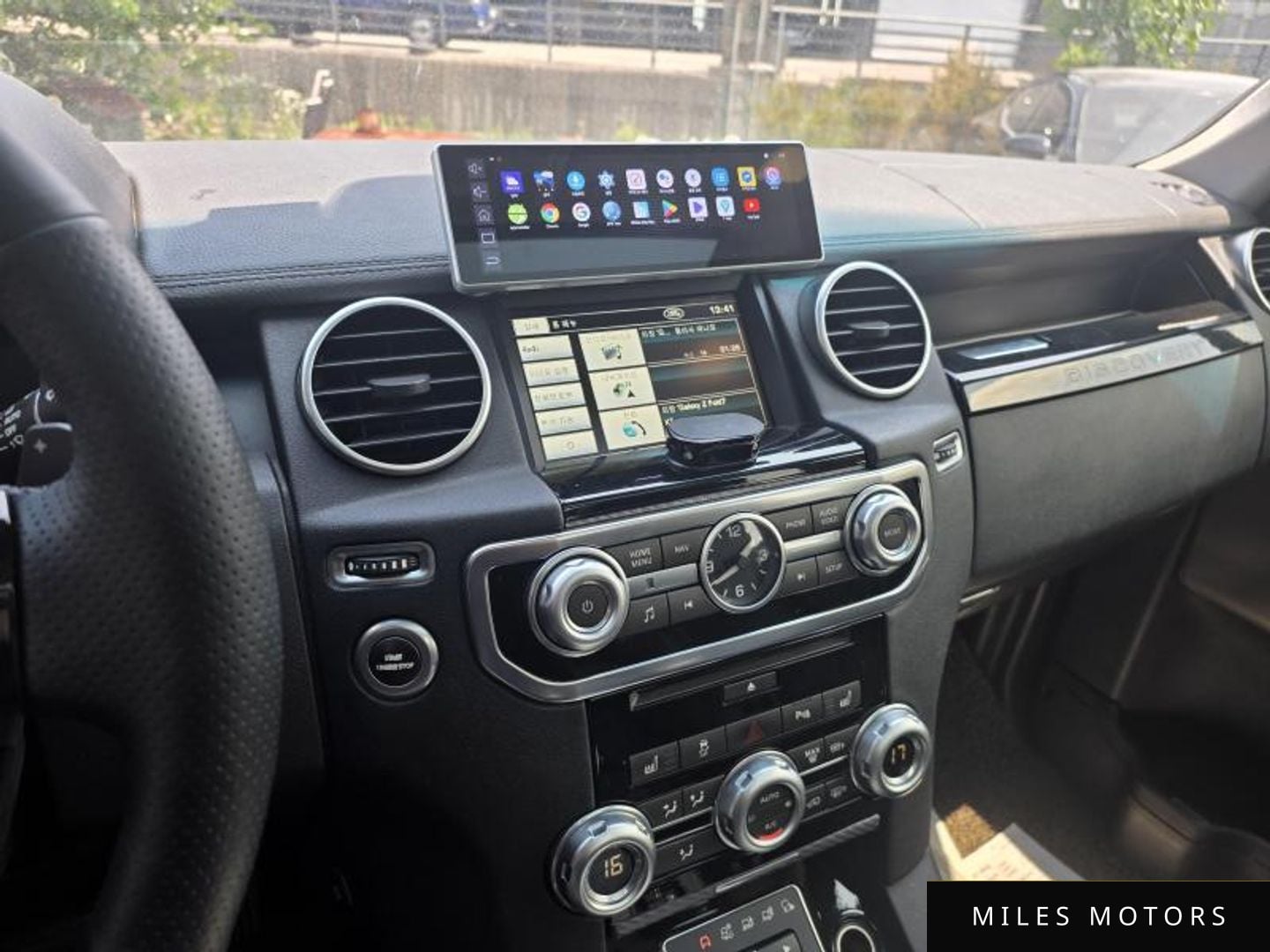 Land Rover Discovery 2013 — миниатюра 7