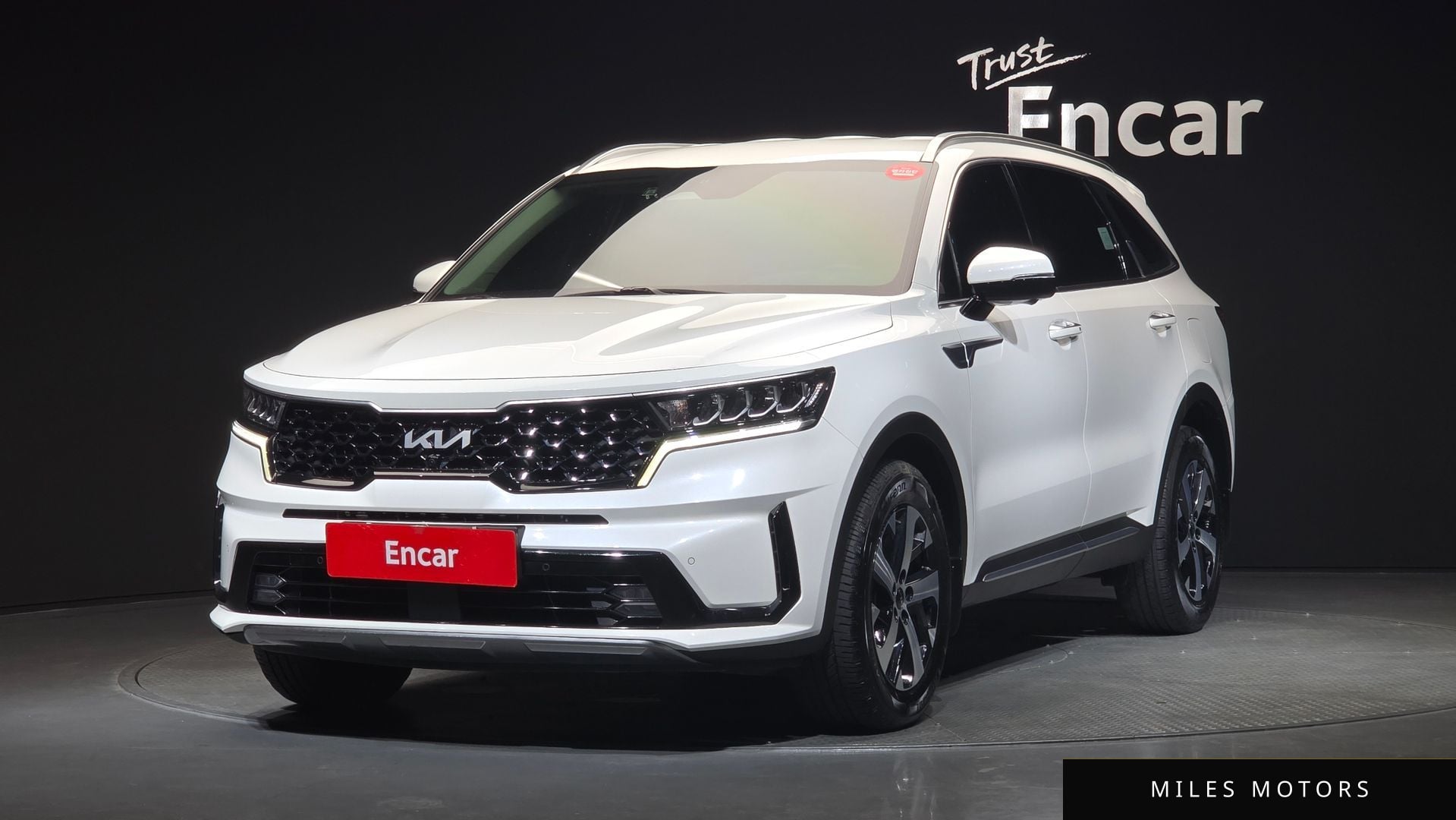 Kia Sorento 2023 — фото 1 из 12