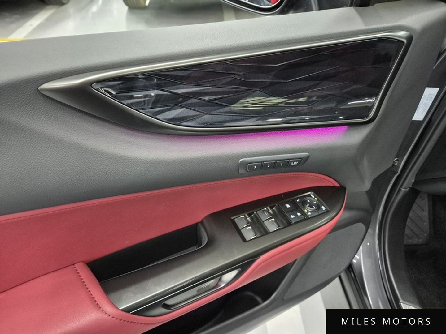 Лексус NX450h+ 2025 — миниатюра 12