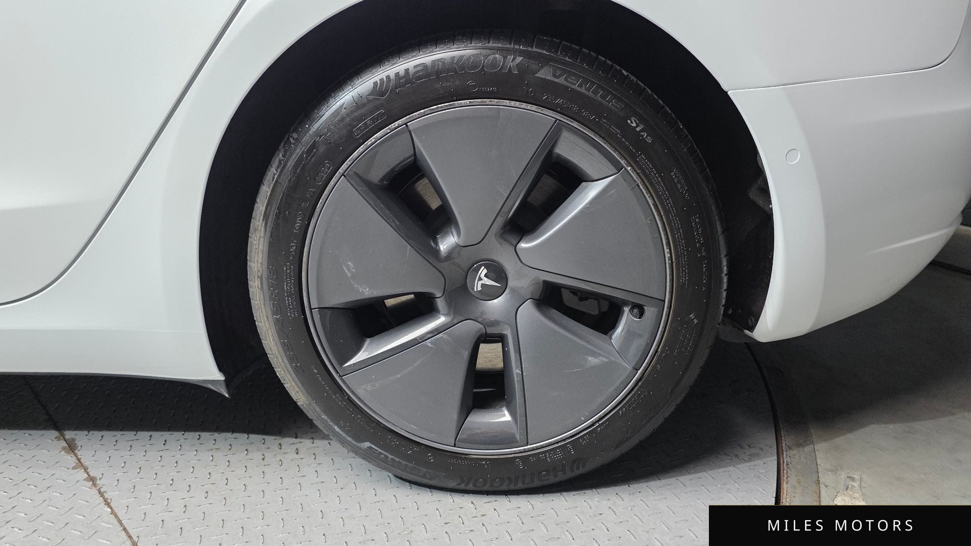 Tesla Model 3 2021 — миниатюра 7