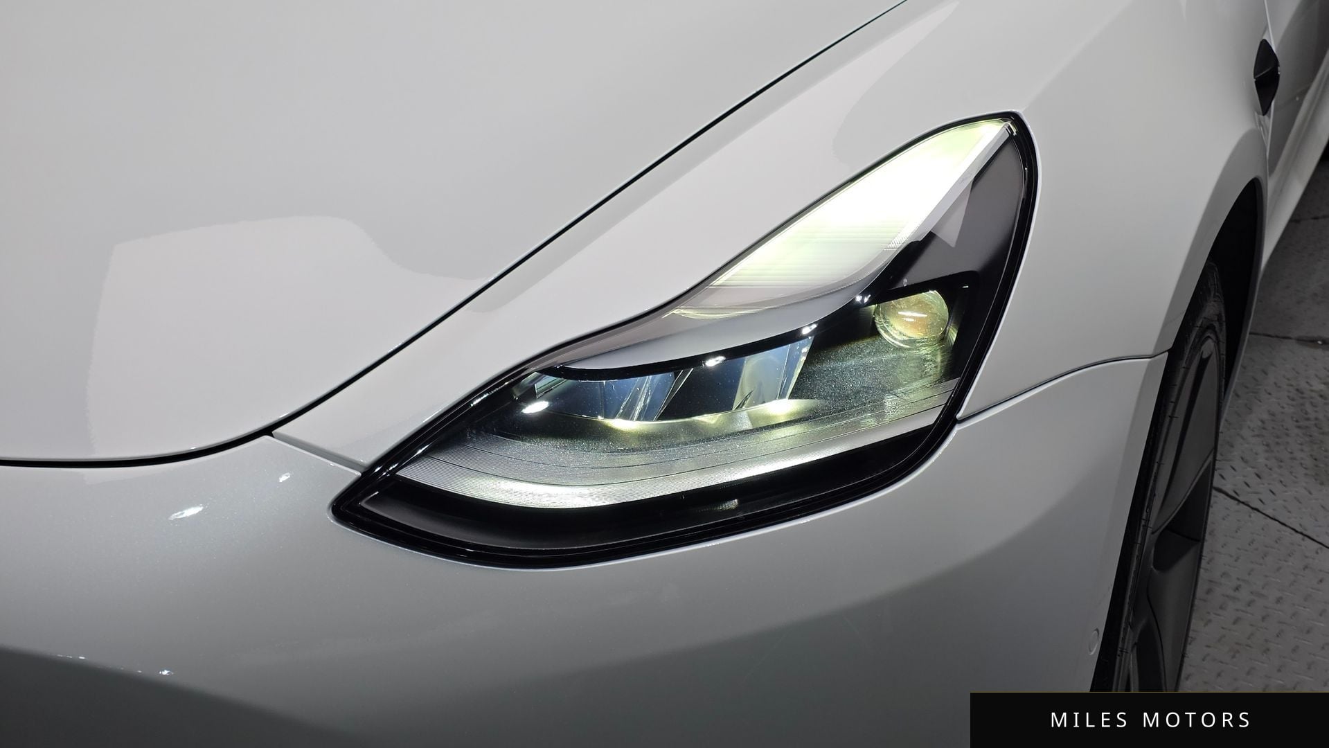 Tesla Model 3 2021 — миниатюра 8