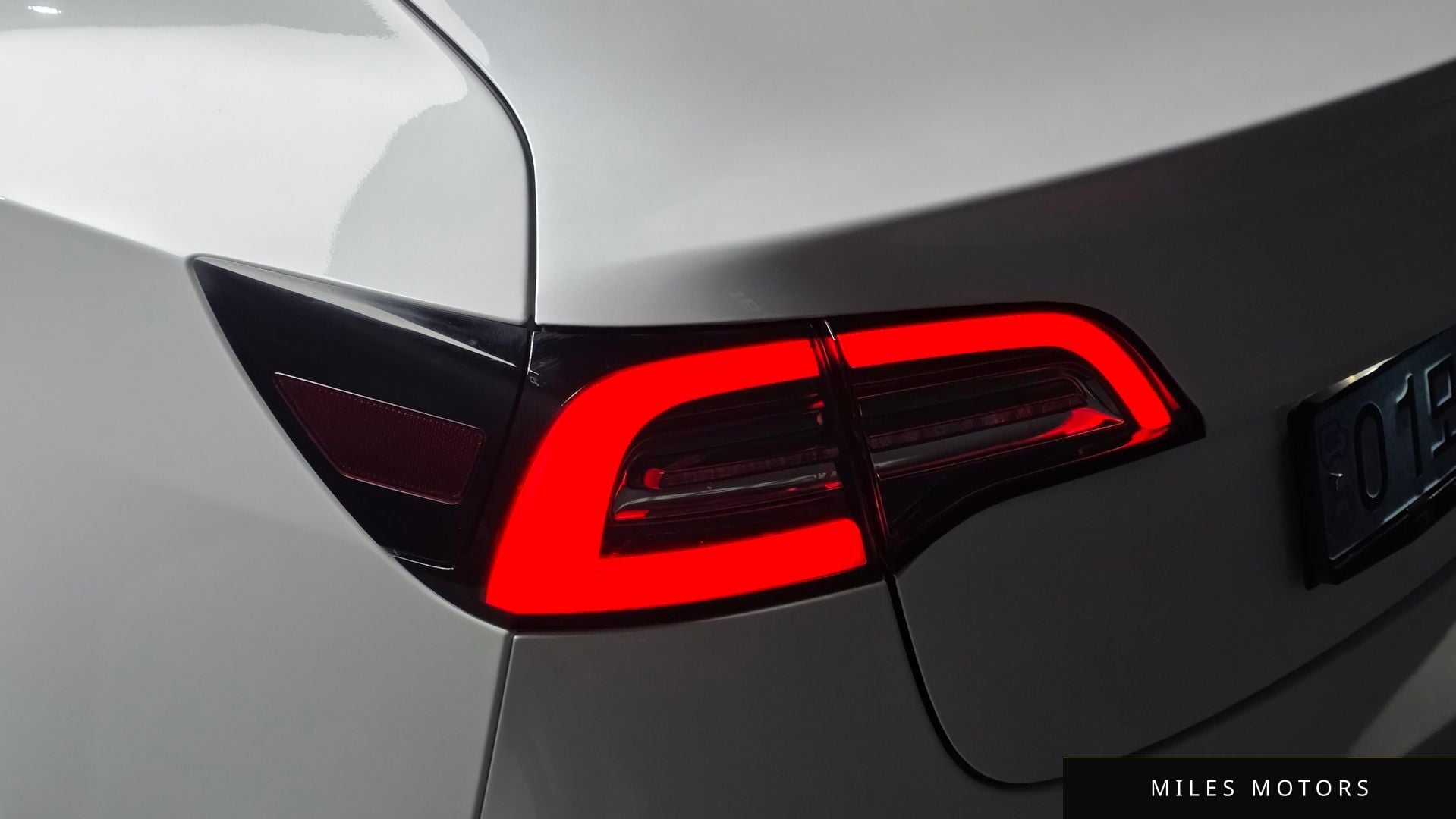 Tesla Model 3 2021 — миниатюра 9
