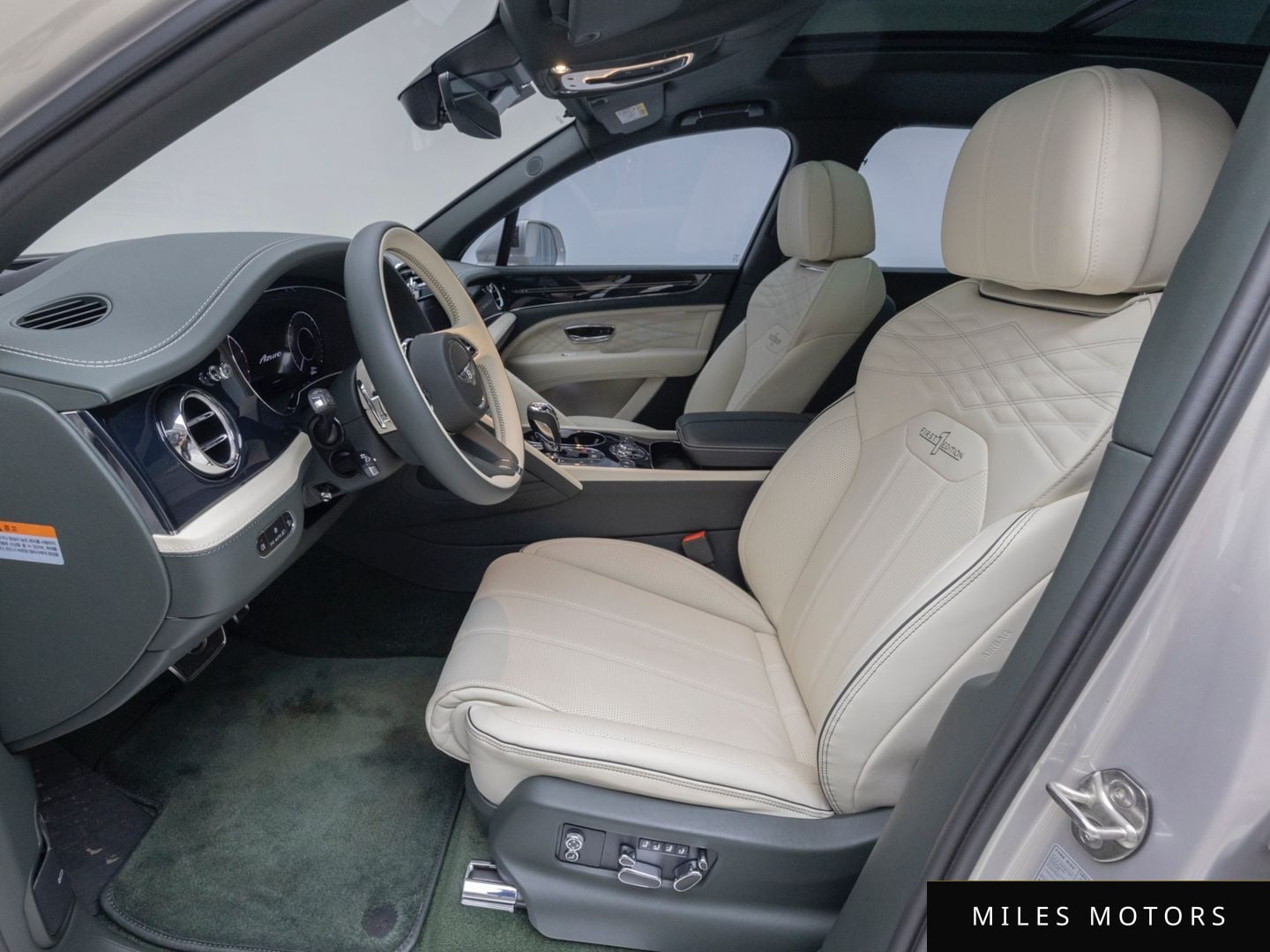 Bentley Bentayga 2024 — миниатюра 10