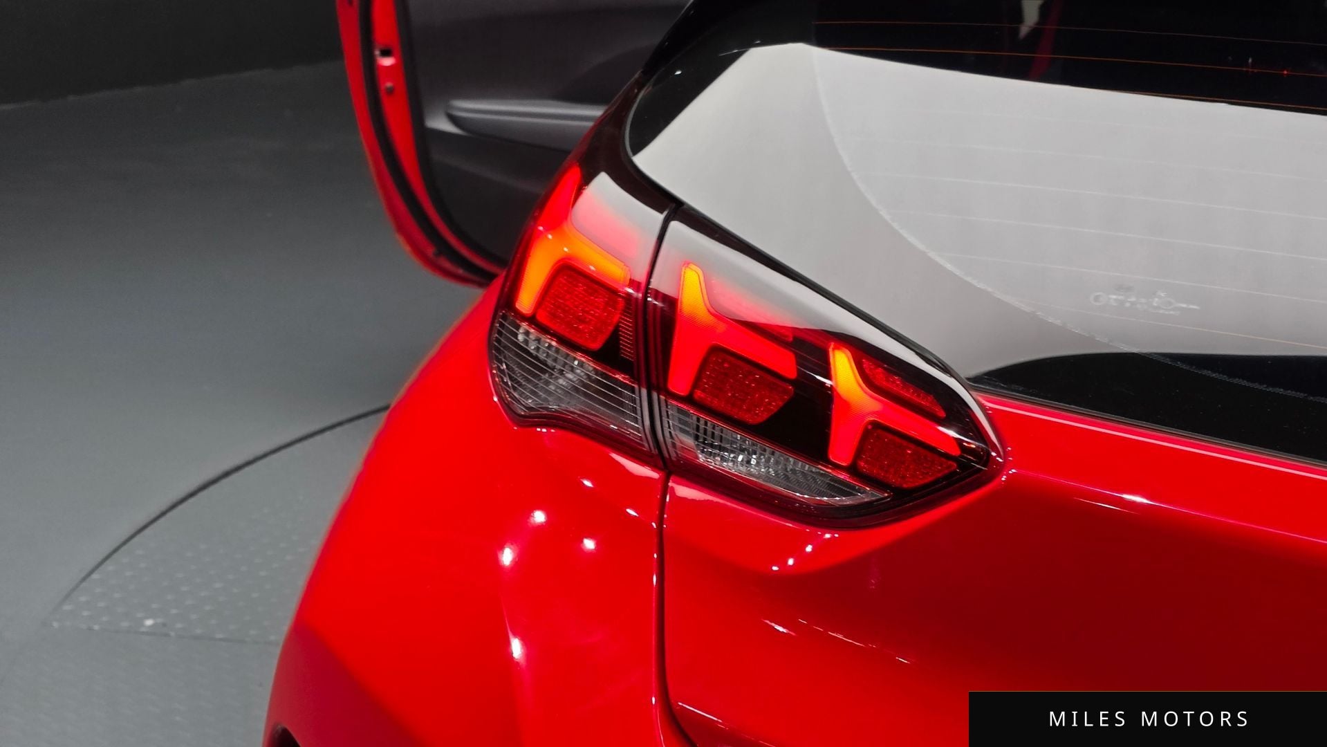 Hyundai Veloster 2018 — миниатюра 9