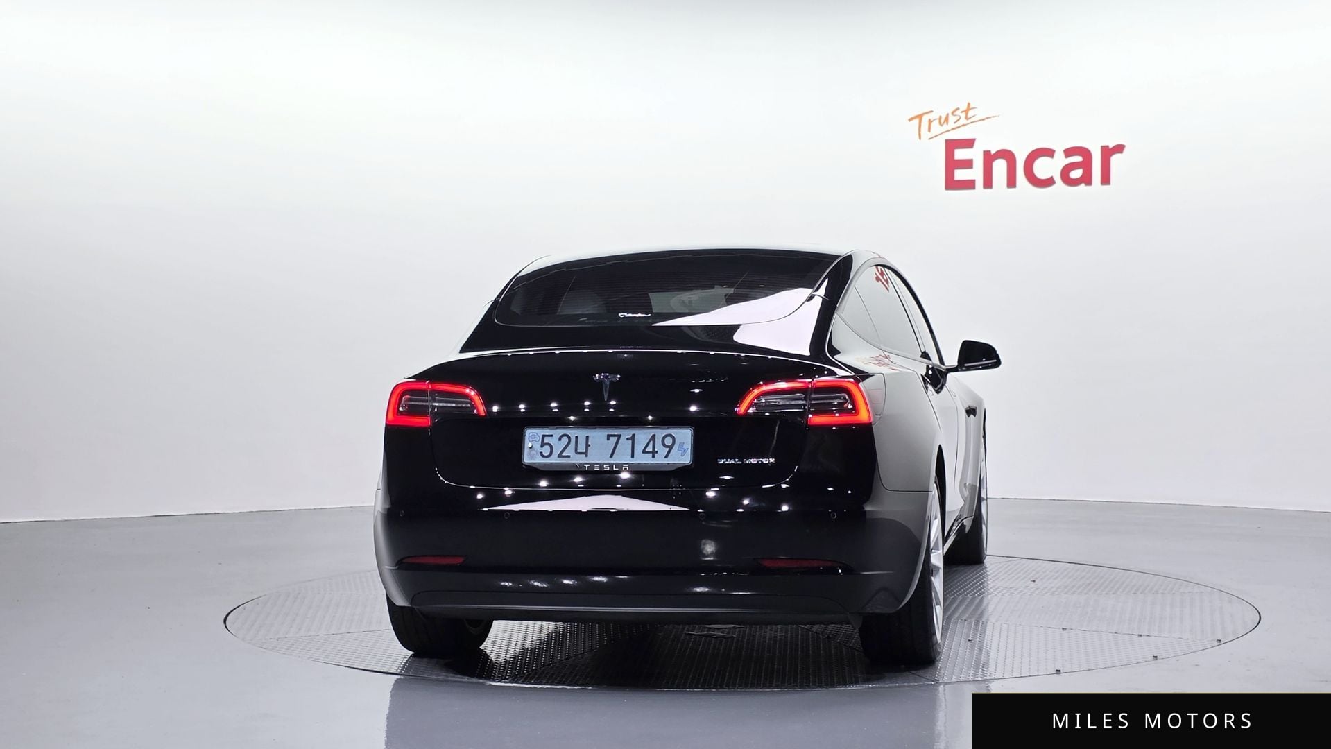 Tesla Model 3 2021 — миниатюра 4
