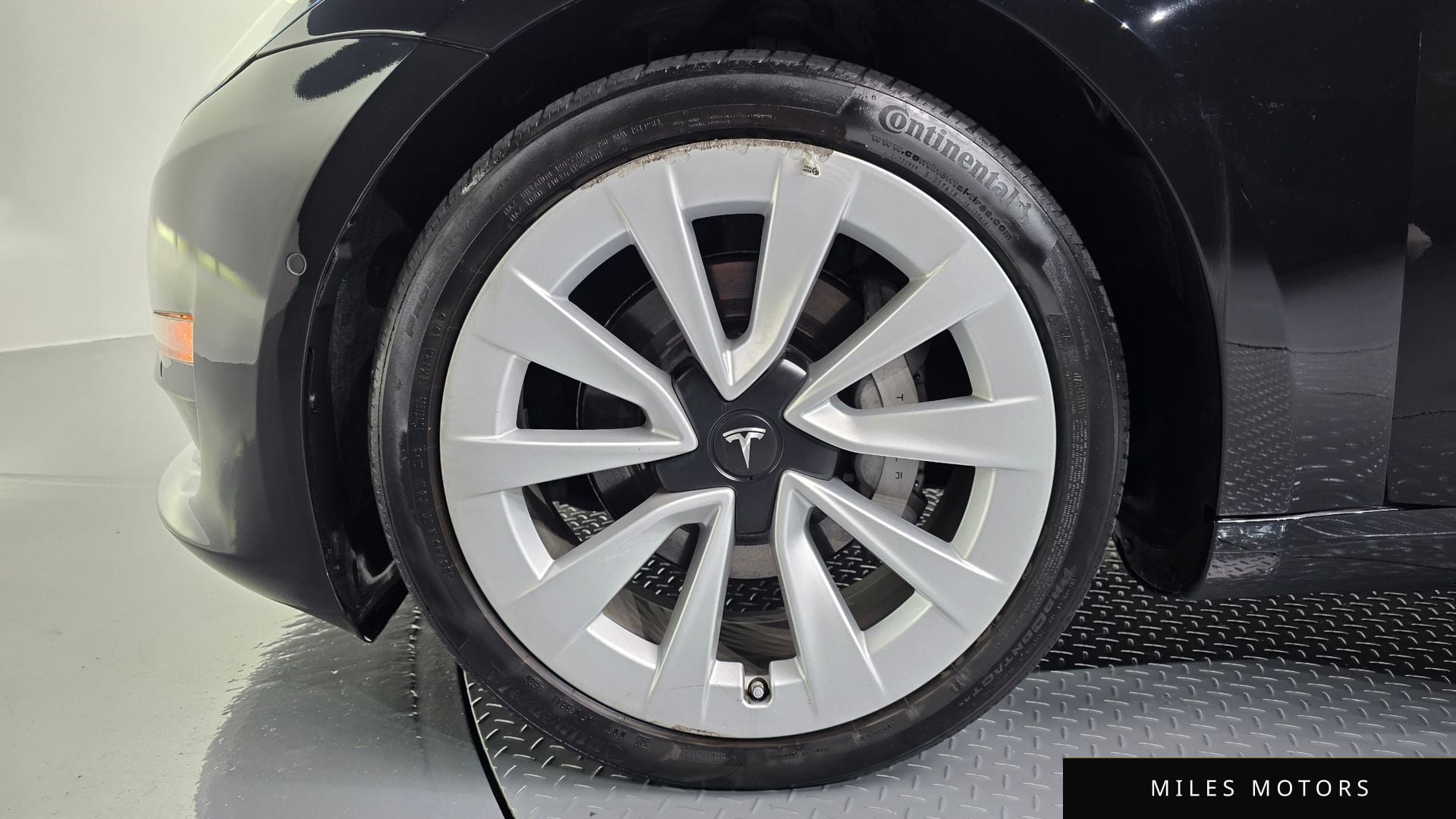 Tesla Model 3 2021 — миниатюра 5