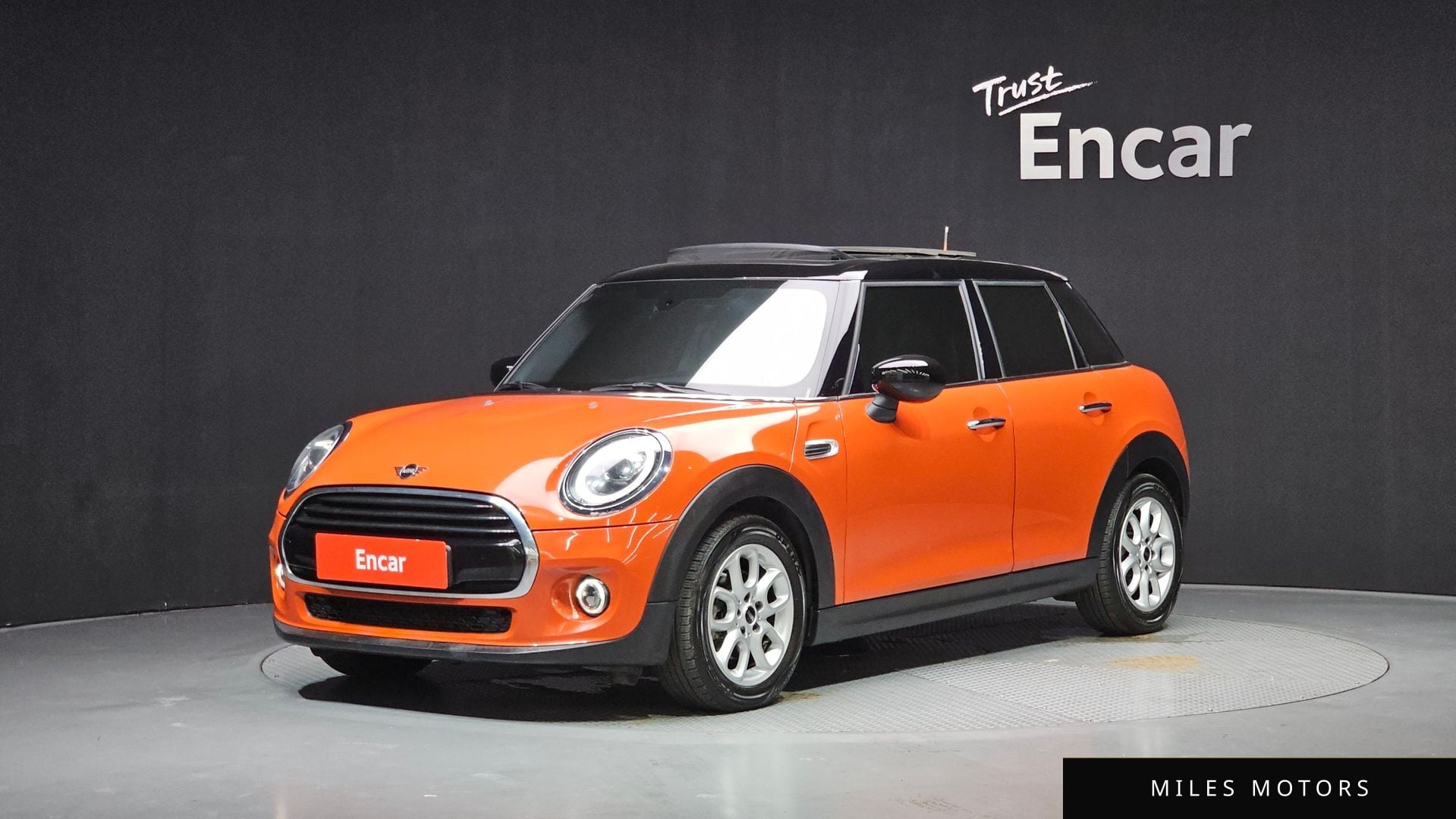 MINI Cooper 2020 — фото 1 из 12