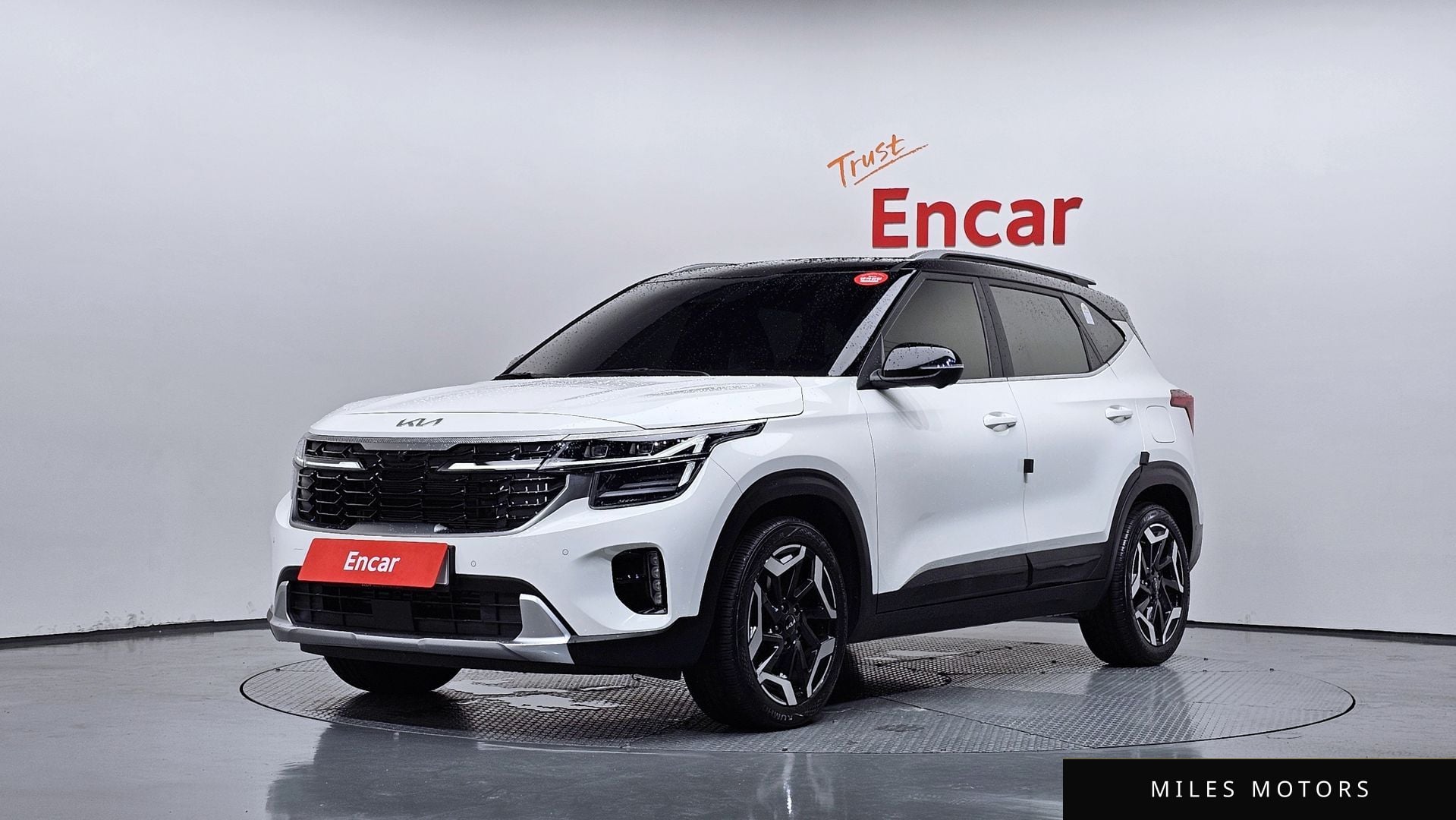 Kia Seltos 2024 — фото 1 из 12