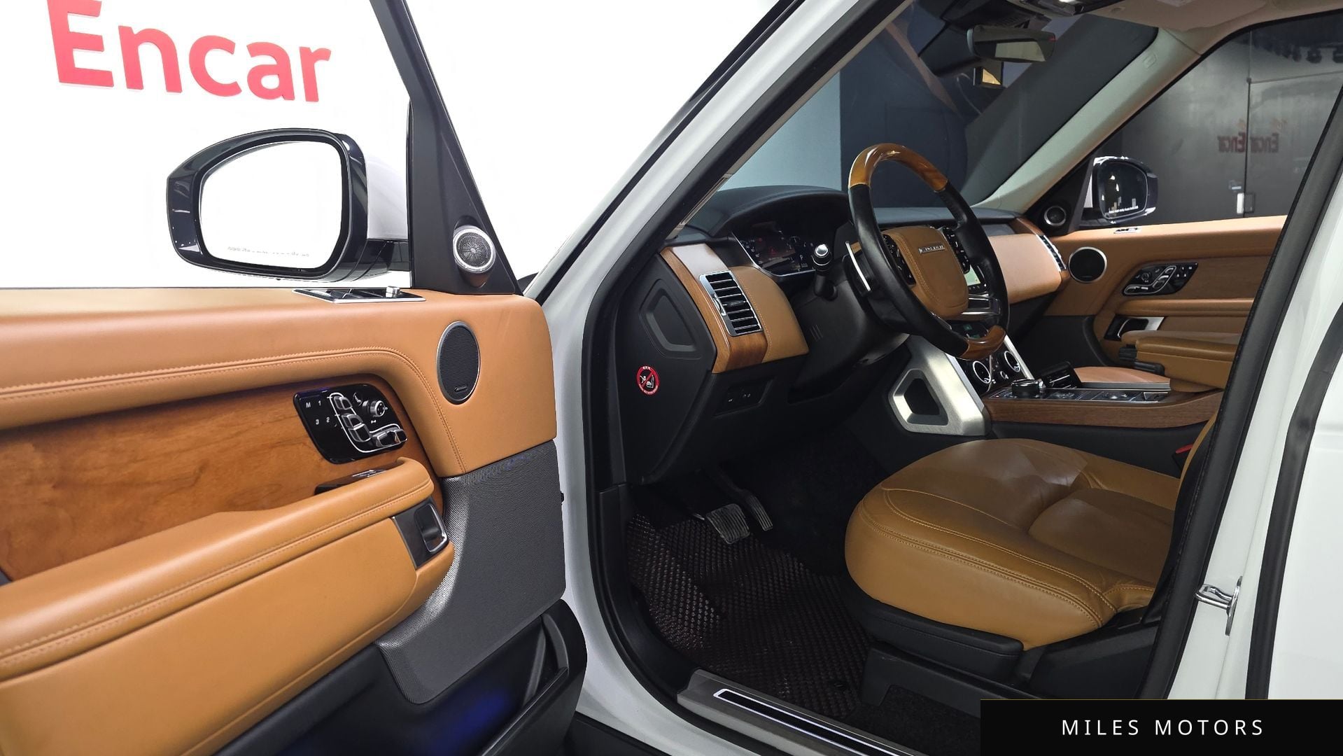 Land Rover Range Rover 2020 — миниатюра 12
