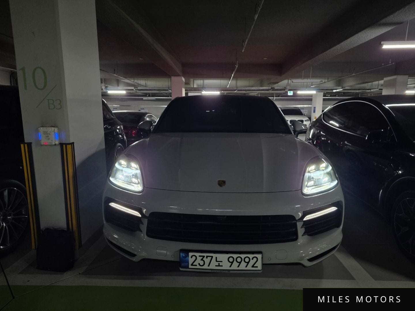 Porsche Cayenne 2021 — фото 1 из 10