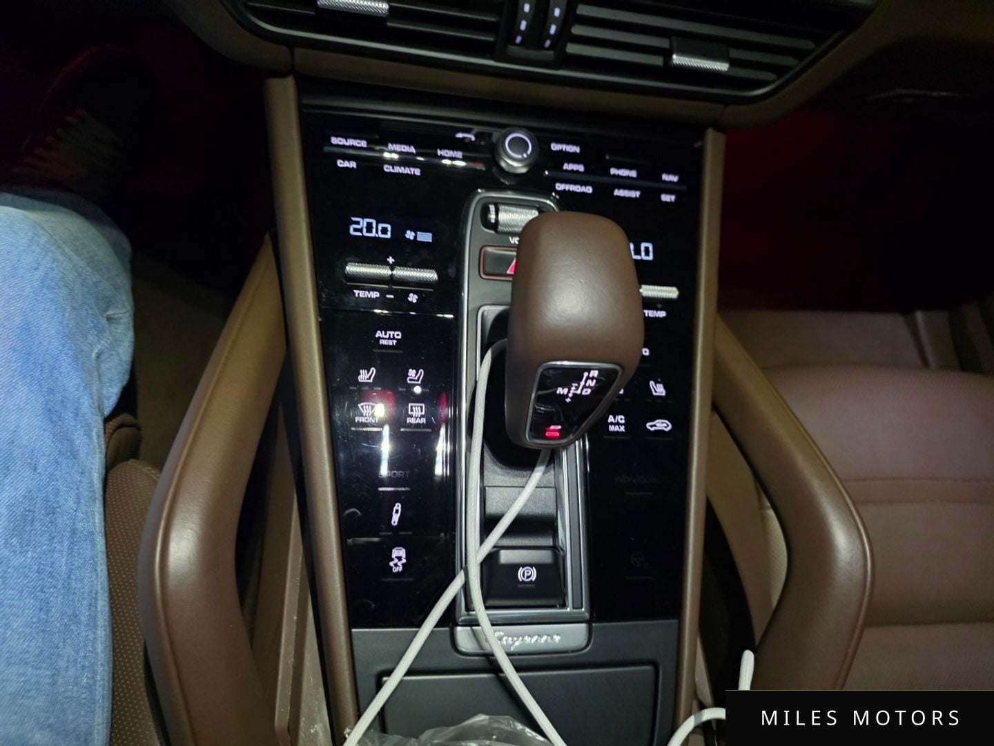Porsche Cayenne 2021 — миниатюра 8
