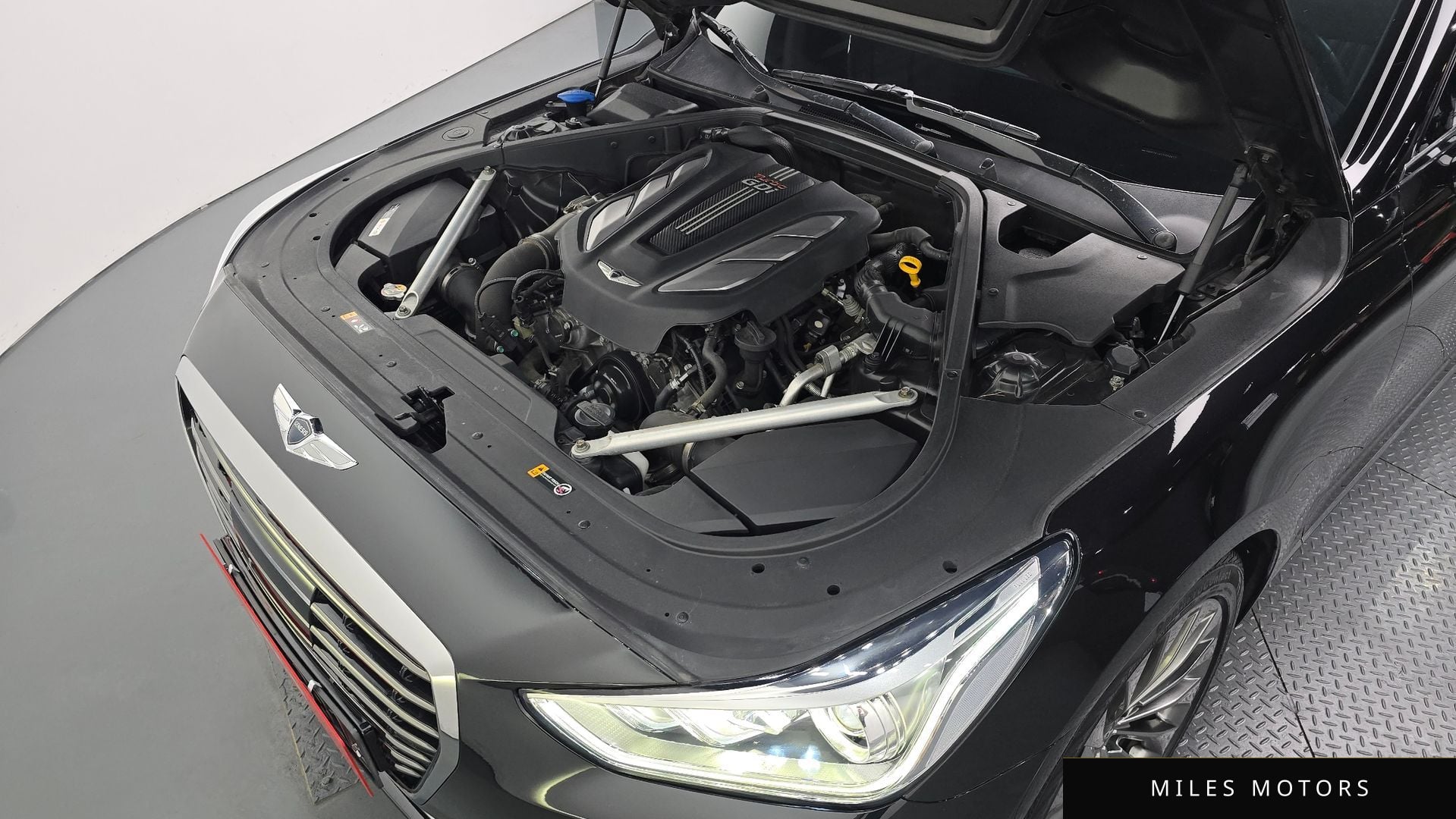 Genesis EQ900 2018 — миниатюра 5