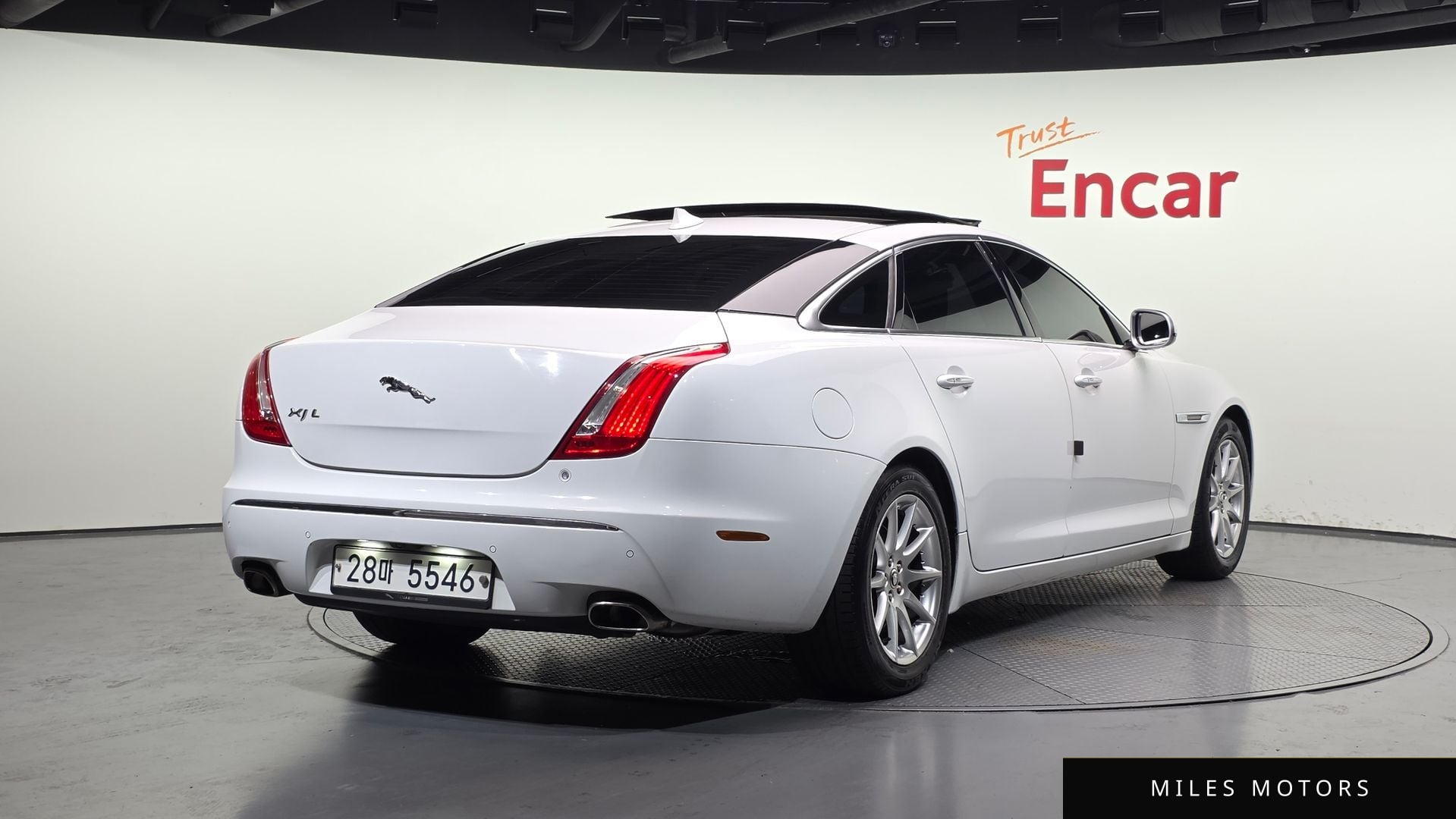Jaguar All New XJ 2013 — миниатюра 2