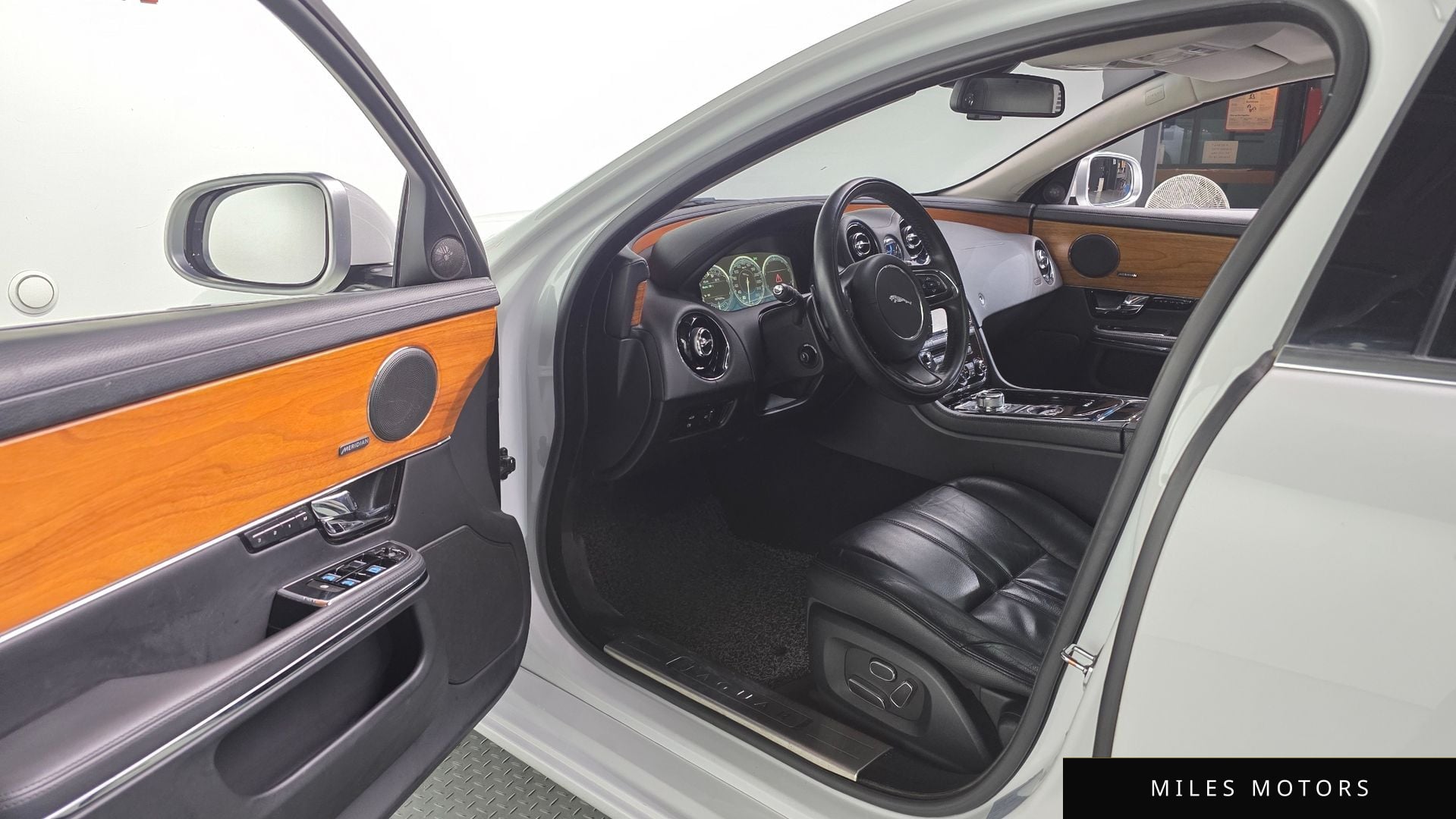 Jaguar All New XJ 2013 — миниатюра 10