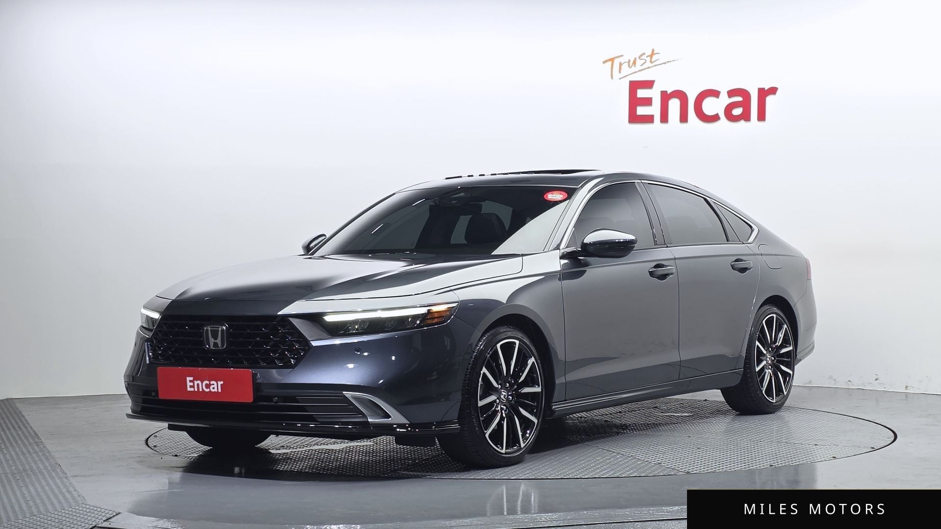 Honda Accord 2024 — фото 1 из 12