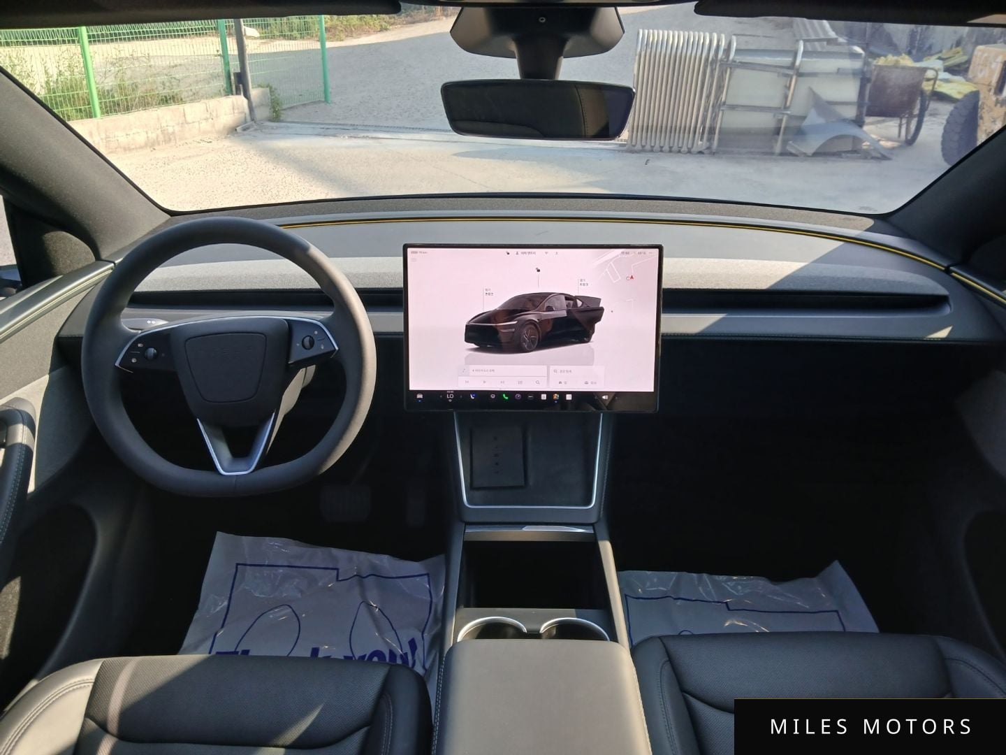 Tesla Model Y 2026 — миниатюра 5