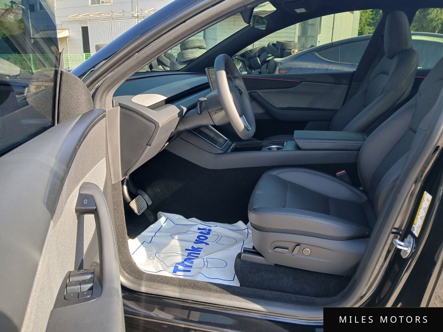 Tesla Model Y 2026 — миниатюра 7