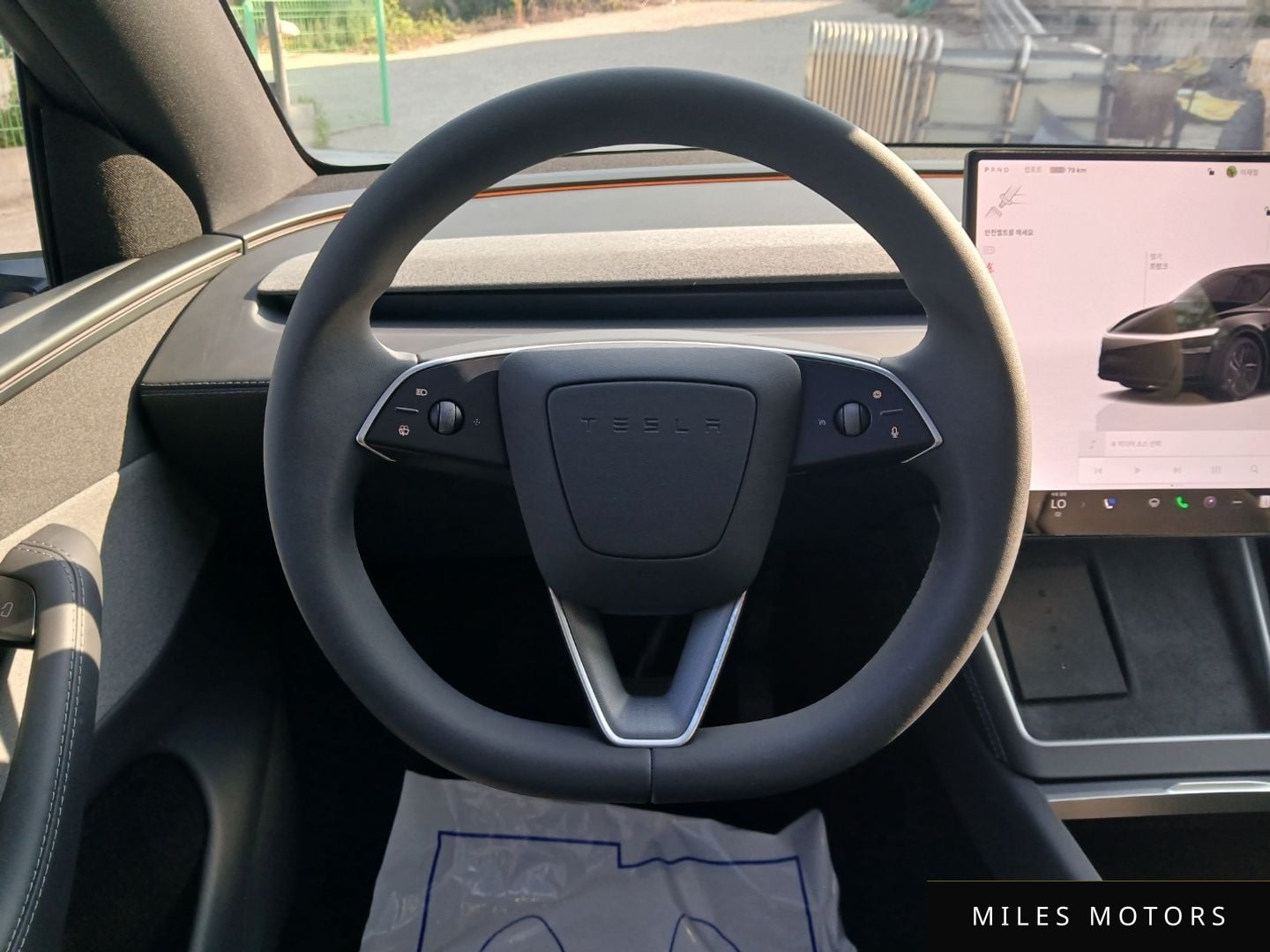 Tesla Model Y 2026 — миниатюра 10