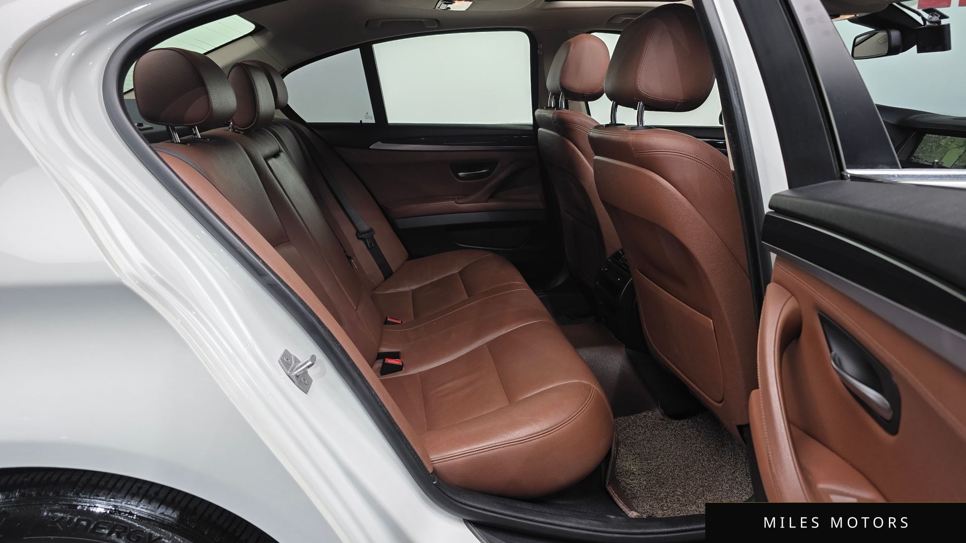 BMW 5 Series (F10) 2015 — миниатюра 11