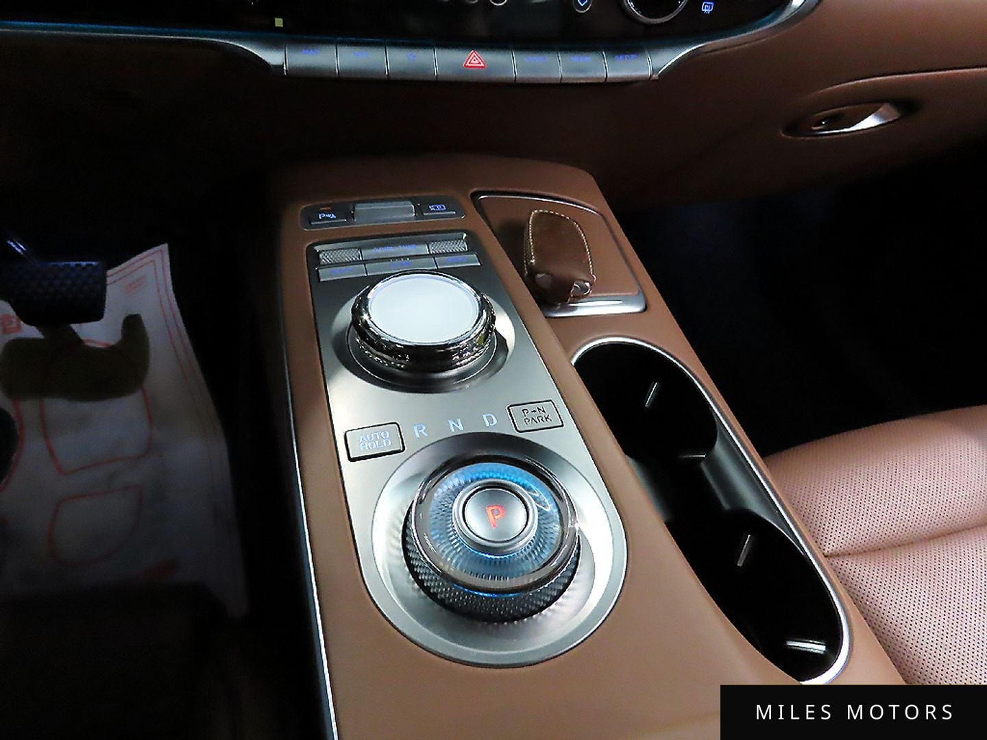 Genesis GV70 2021 — миниатюра 9