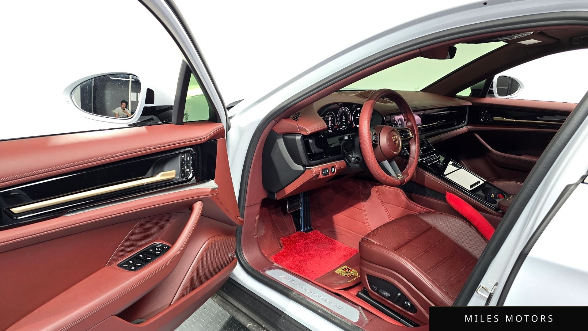 Porsche Panamera 2025 — миниатюра 12