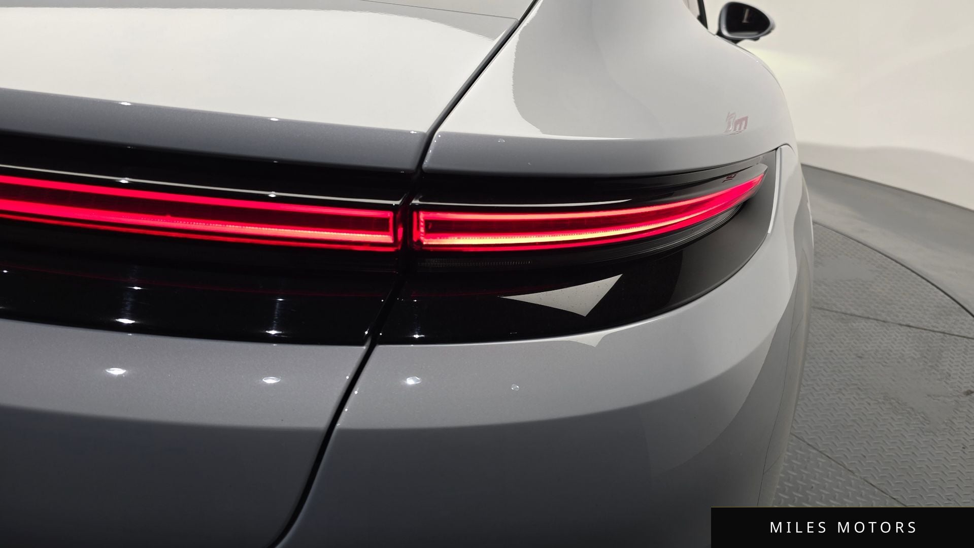 Porsche Panamera 2025 — миниатюра 8