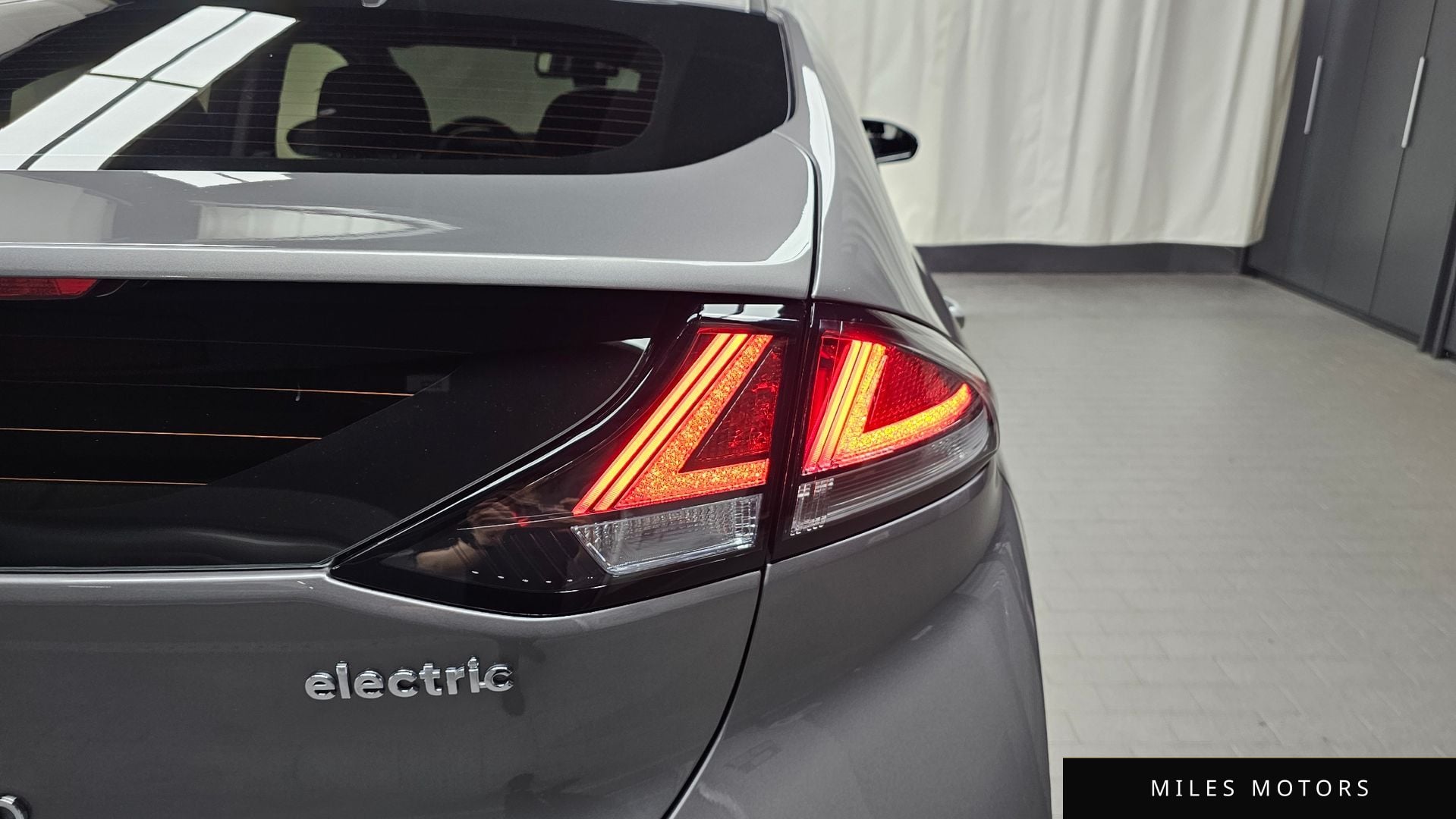 Hyundai Ioniq 2020 — миниатюра 9