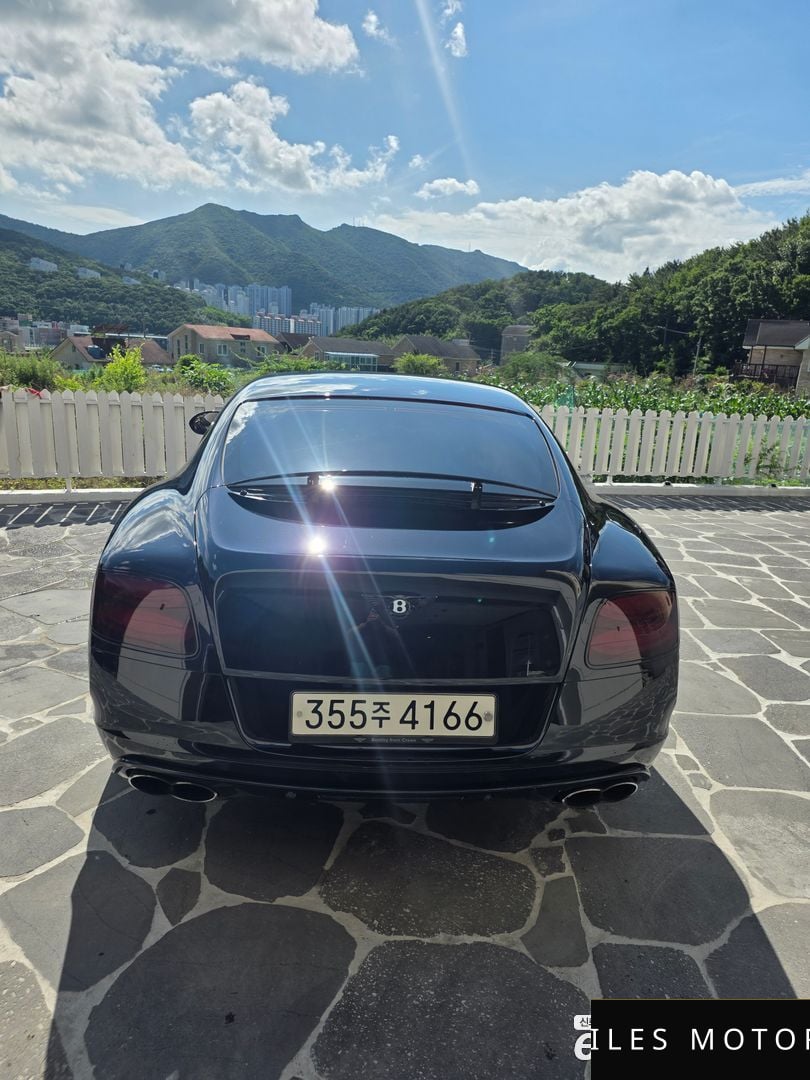Bentley Continental GT 2015 — миниатюра 4