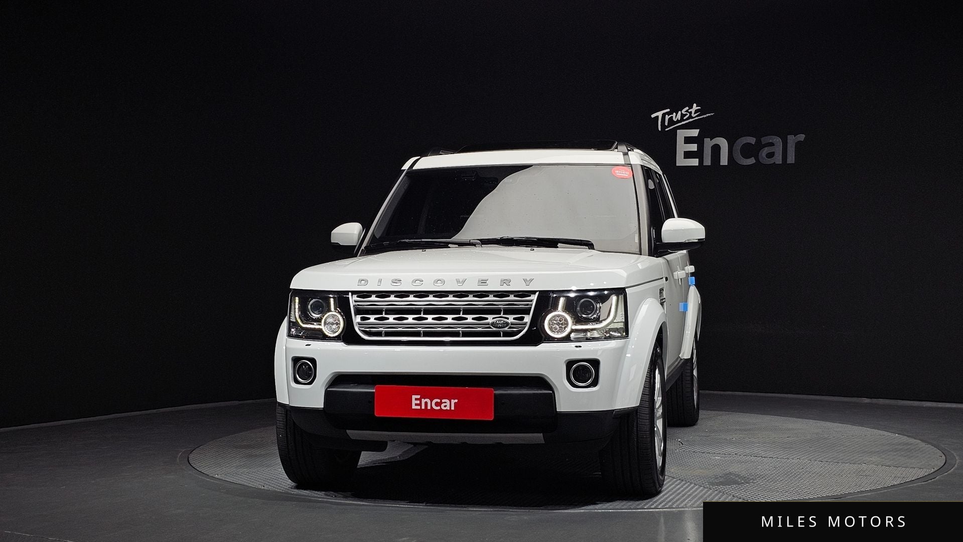 Land Rover Discovery 2016 — миниатюра 3