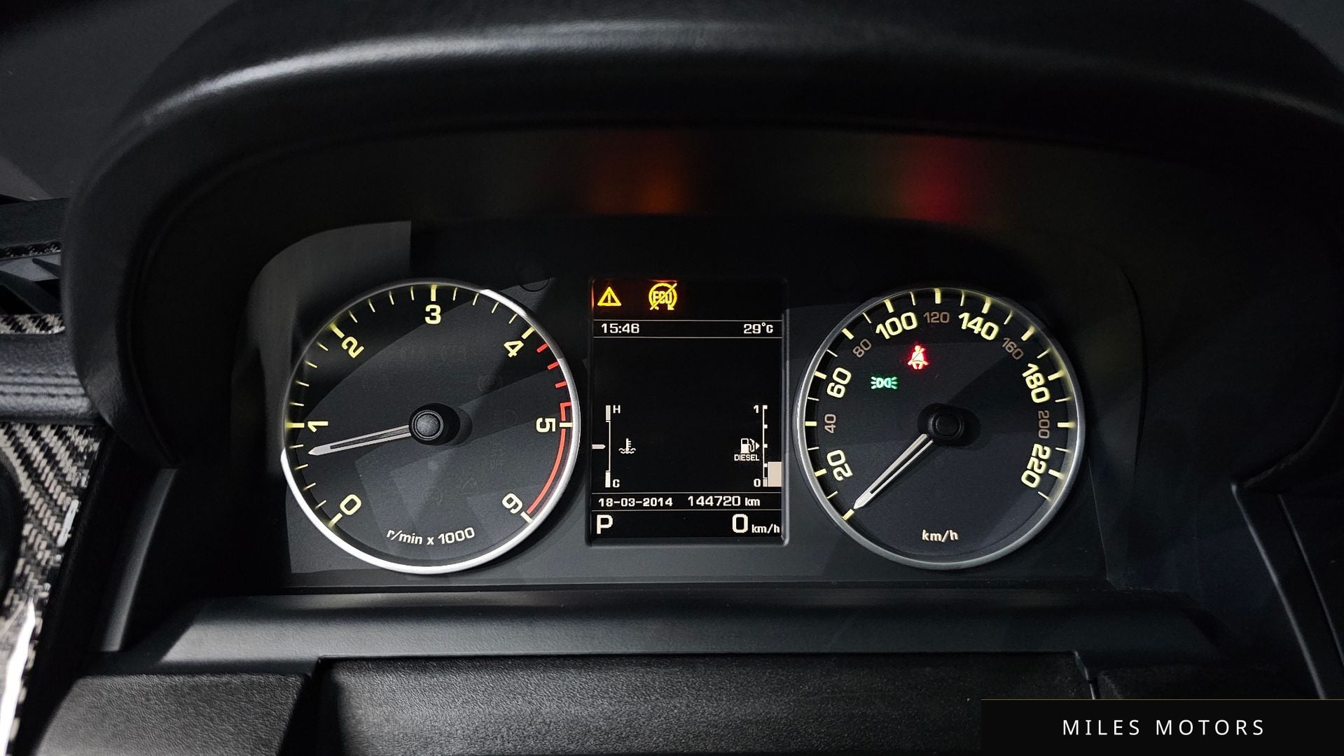 Land Rover Discovery 2016 — миниатюра 8