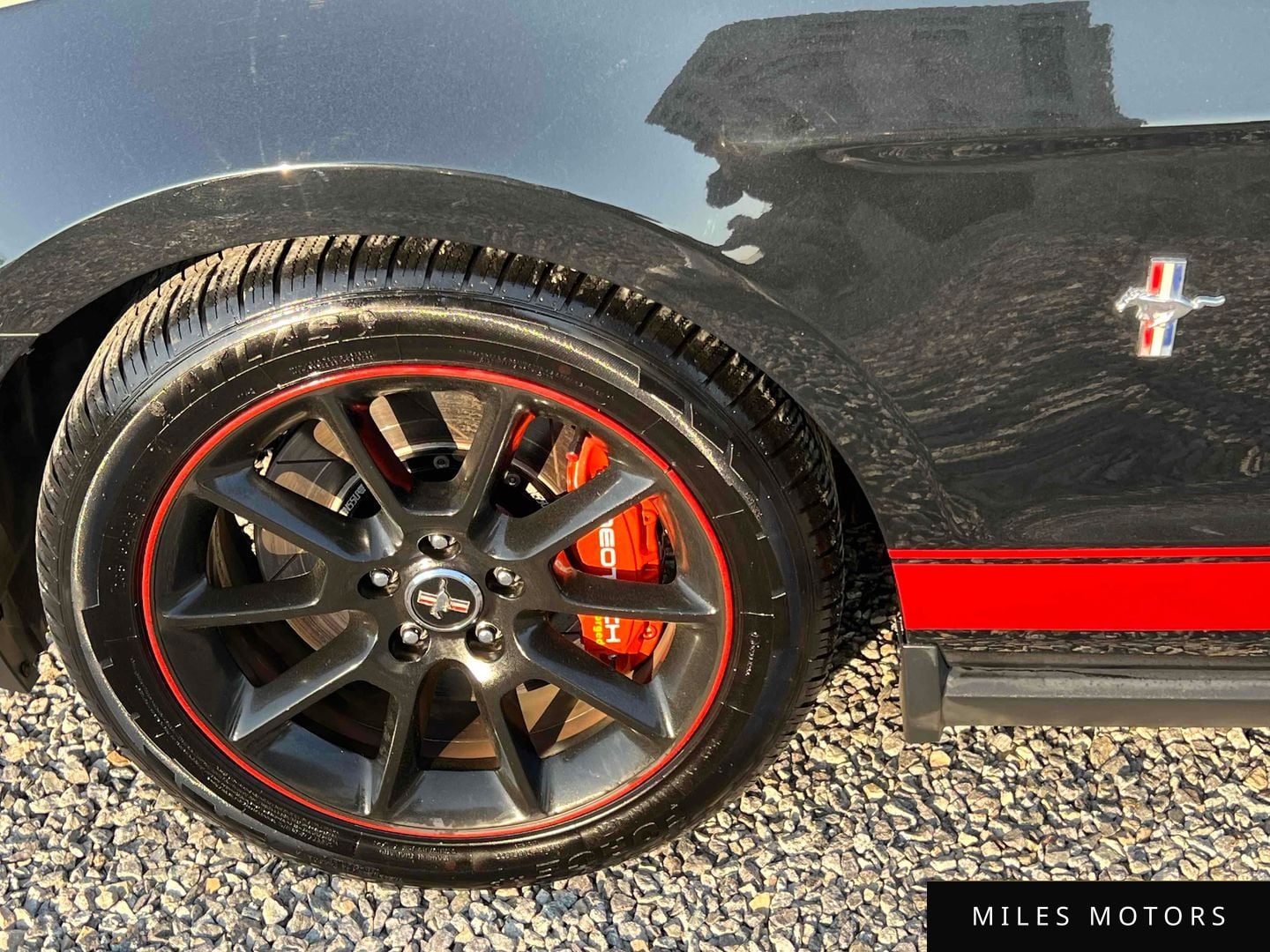 Ford Mustang 2010 — миниатюра 3