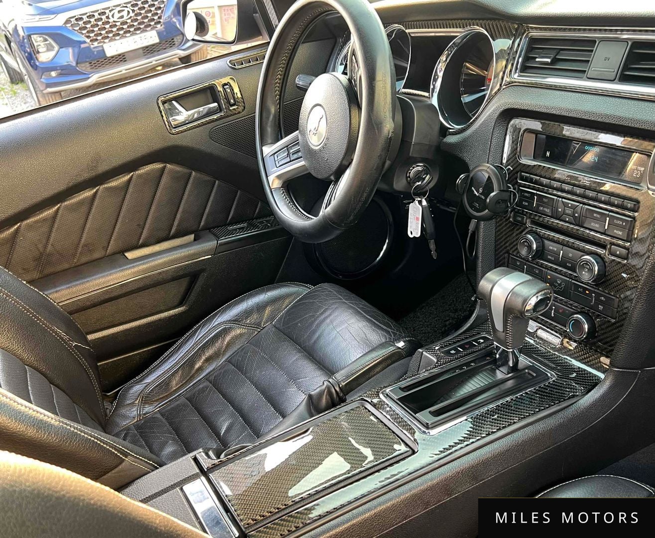 Ford Mustang 2010 — миниатюра 4