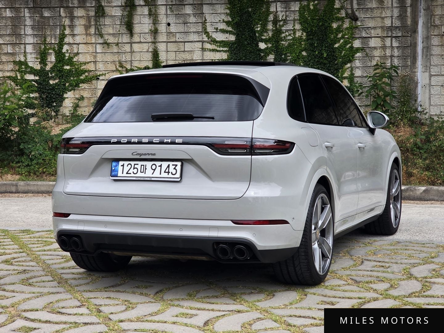 Porsche Cayenne 2022 — миниатюра 5