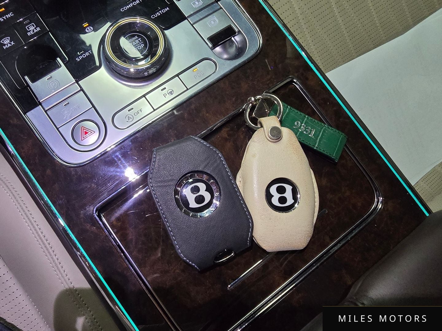 Bentley Flying Spur 2022 — миниатюра 10
