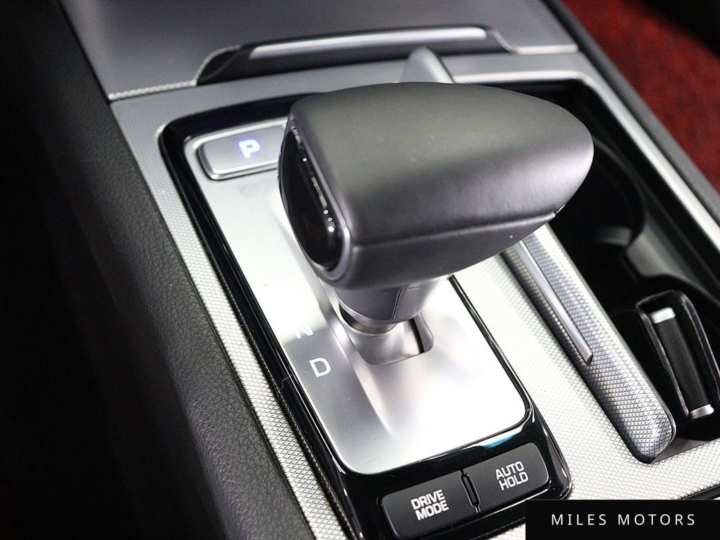 Genesis G80 2017 — миниатюра 8