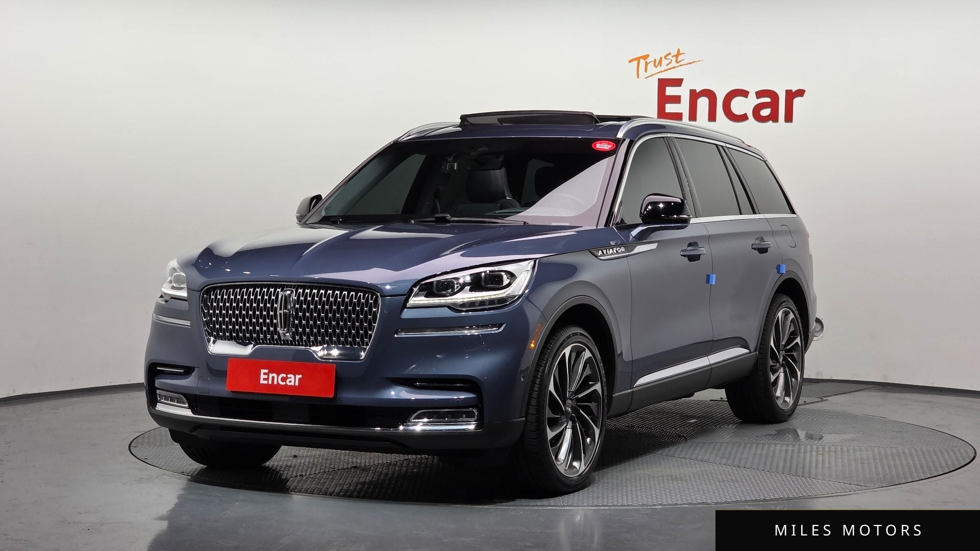 Lincoln Aviator 2021 — фото 1 из 12